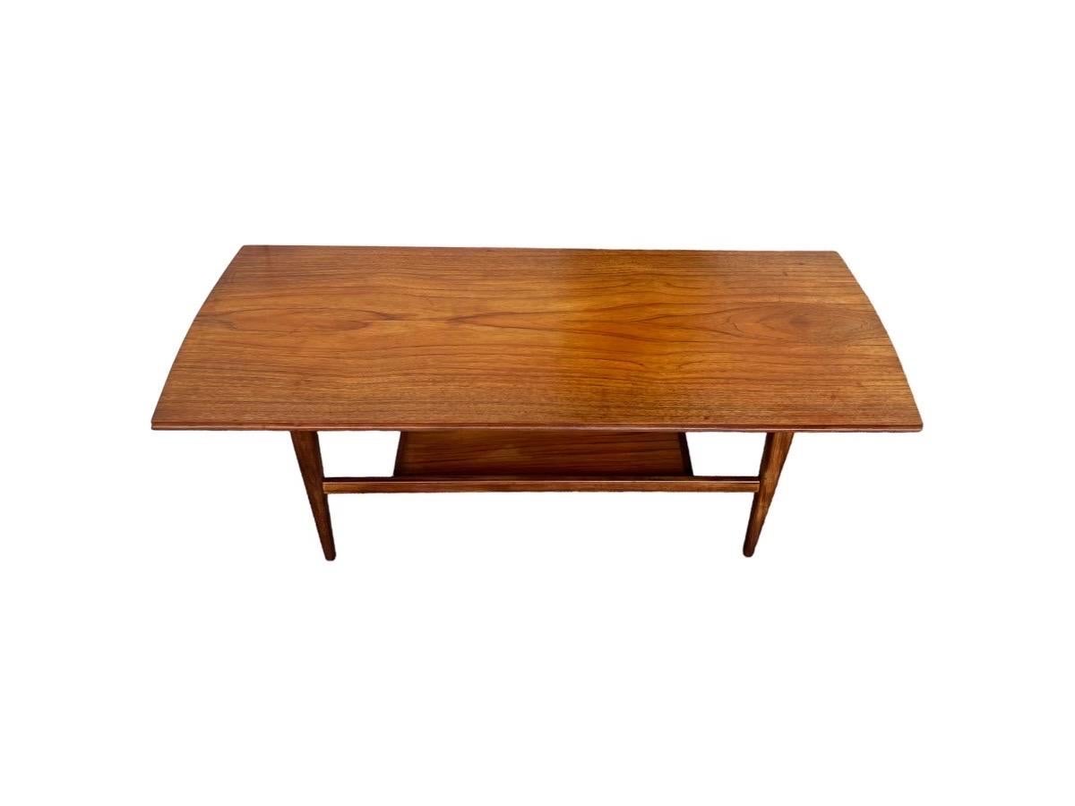 Late 20th Century Vintage Mid-Century Modern Coffee Table Stand with Shelf For Sale