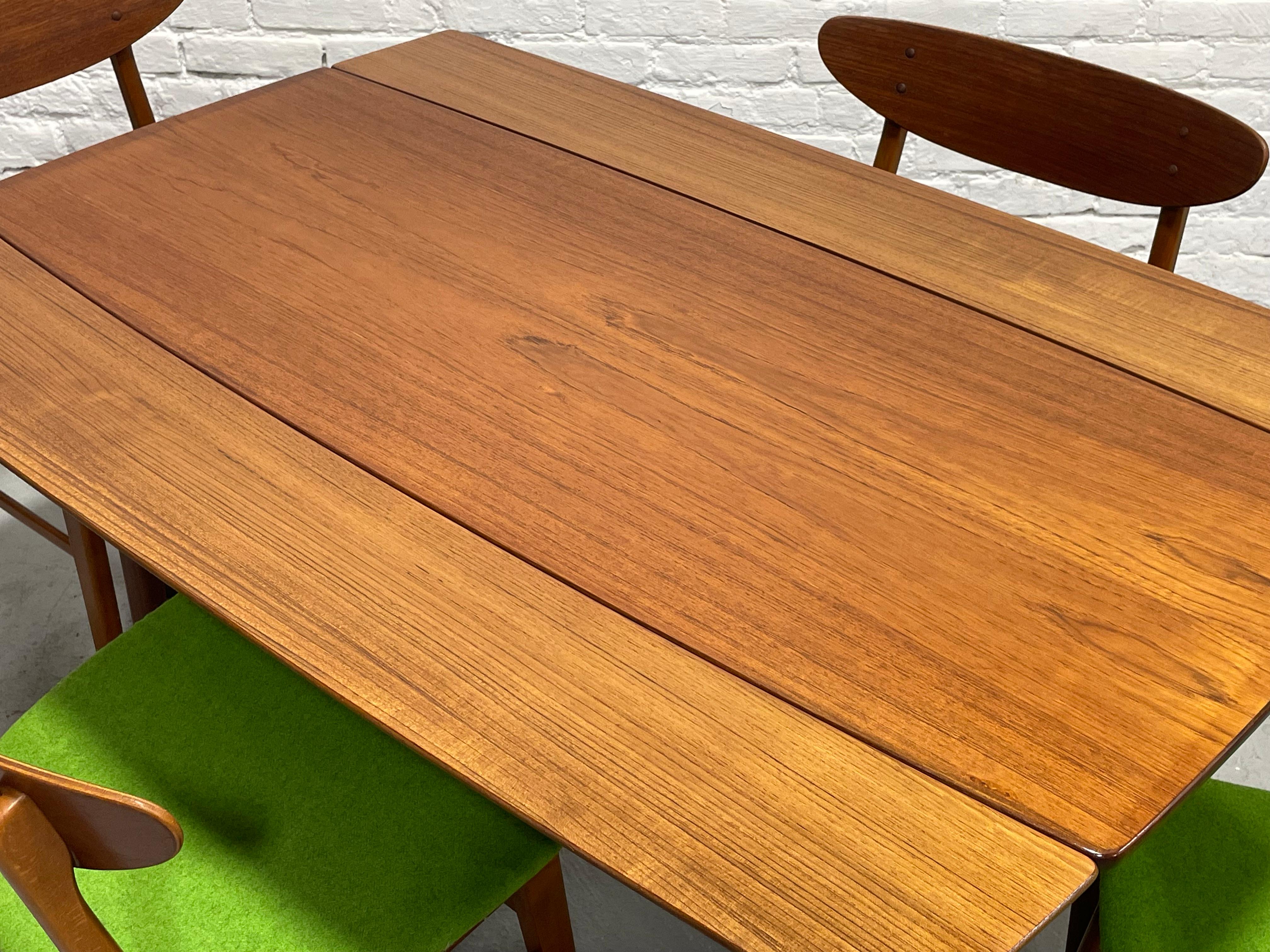 Mesa Convertible Vintage Mid Century Modern - Refinado Diseño Multifuncional en venta 5
