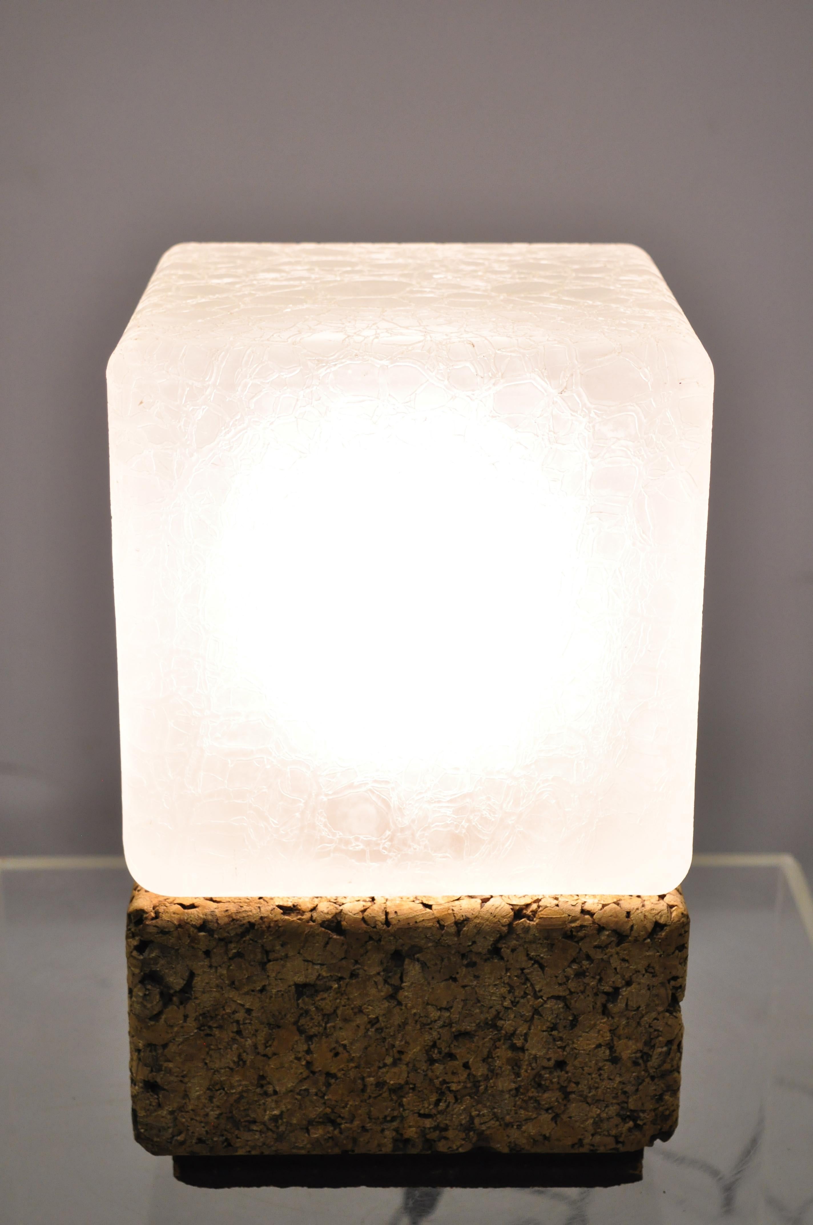 Vintage Mid-Century Modern cork crackled glass ice cube table lamp, circa mid-20th century.
Measurements: 13