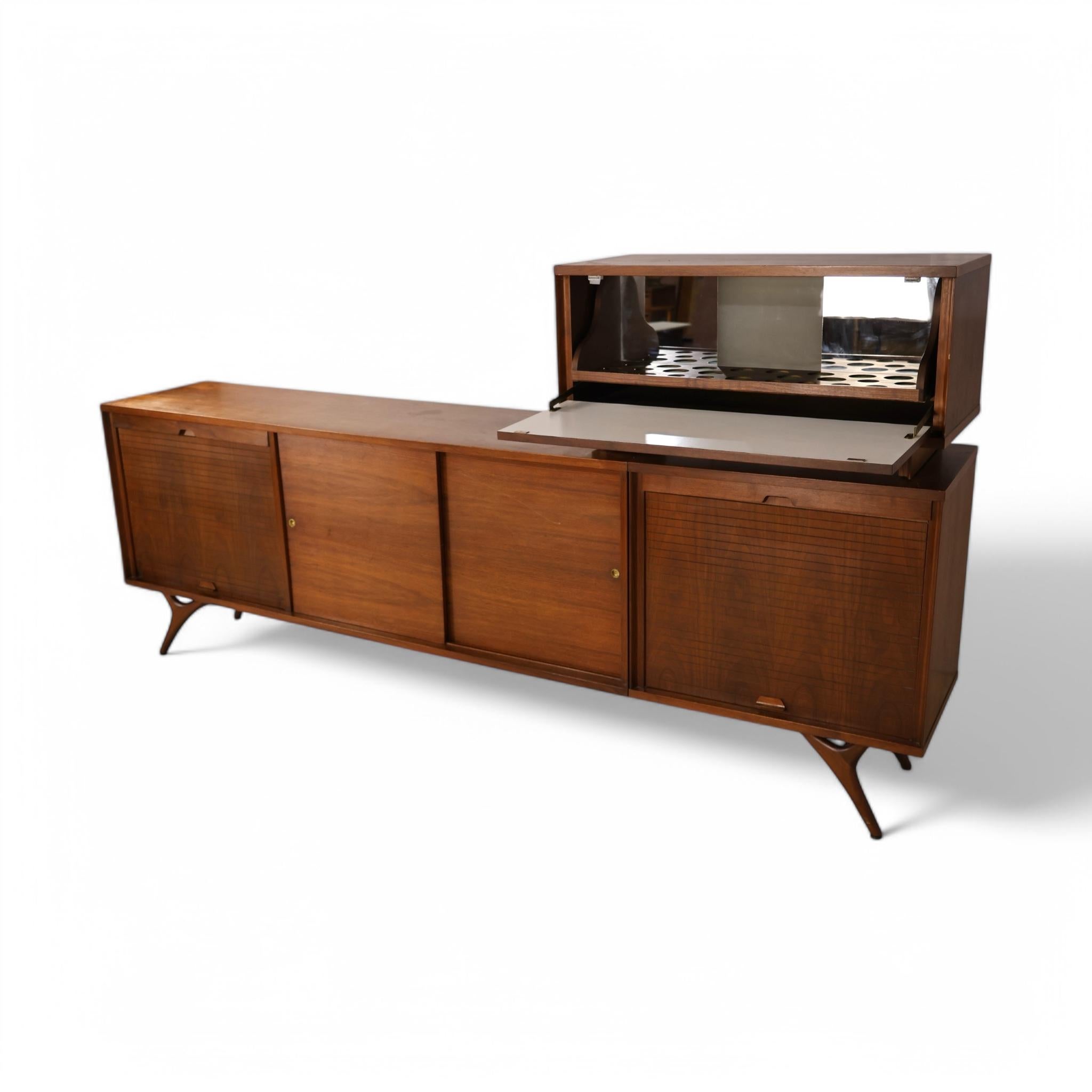 Walnut Vintage Mid Century Modern Credenza and Bar Cabinet c. 1960 For Sale
