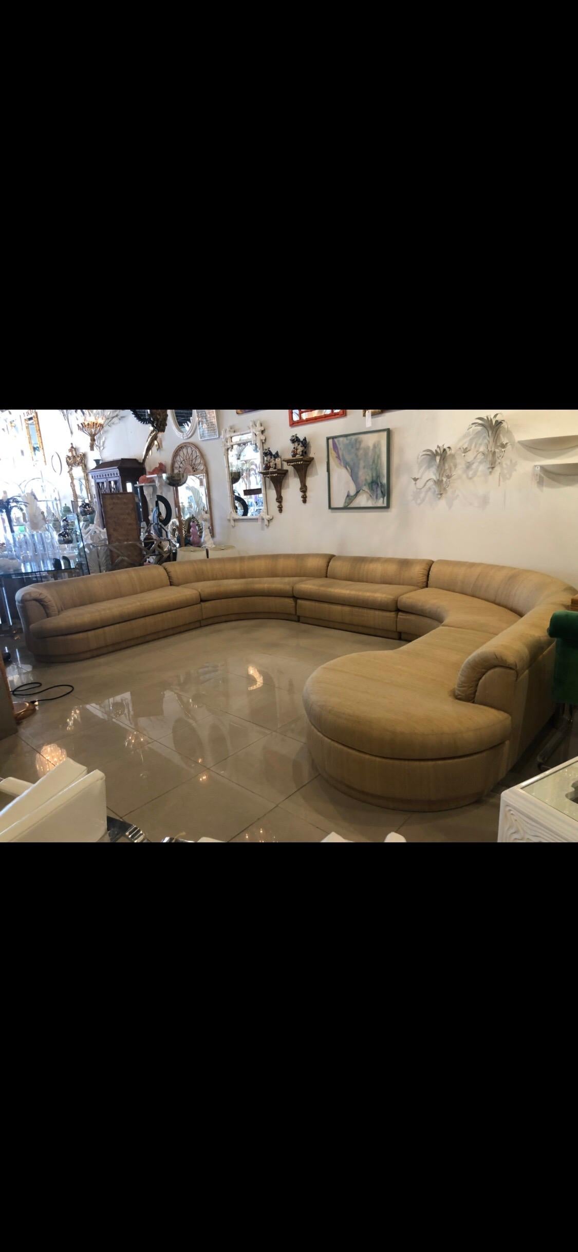 Vintage Mid Century Modern Curved 5 Piece Circular Serpentine Sectional Sofa In Good Condition In West Palm Beach, FL