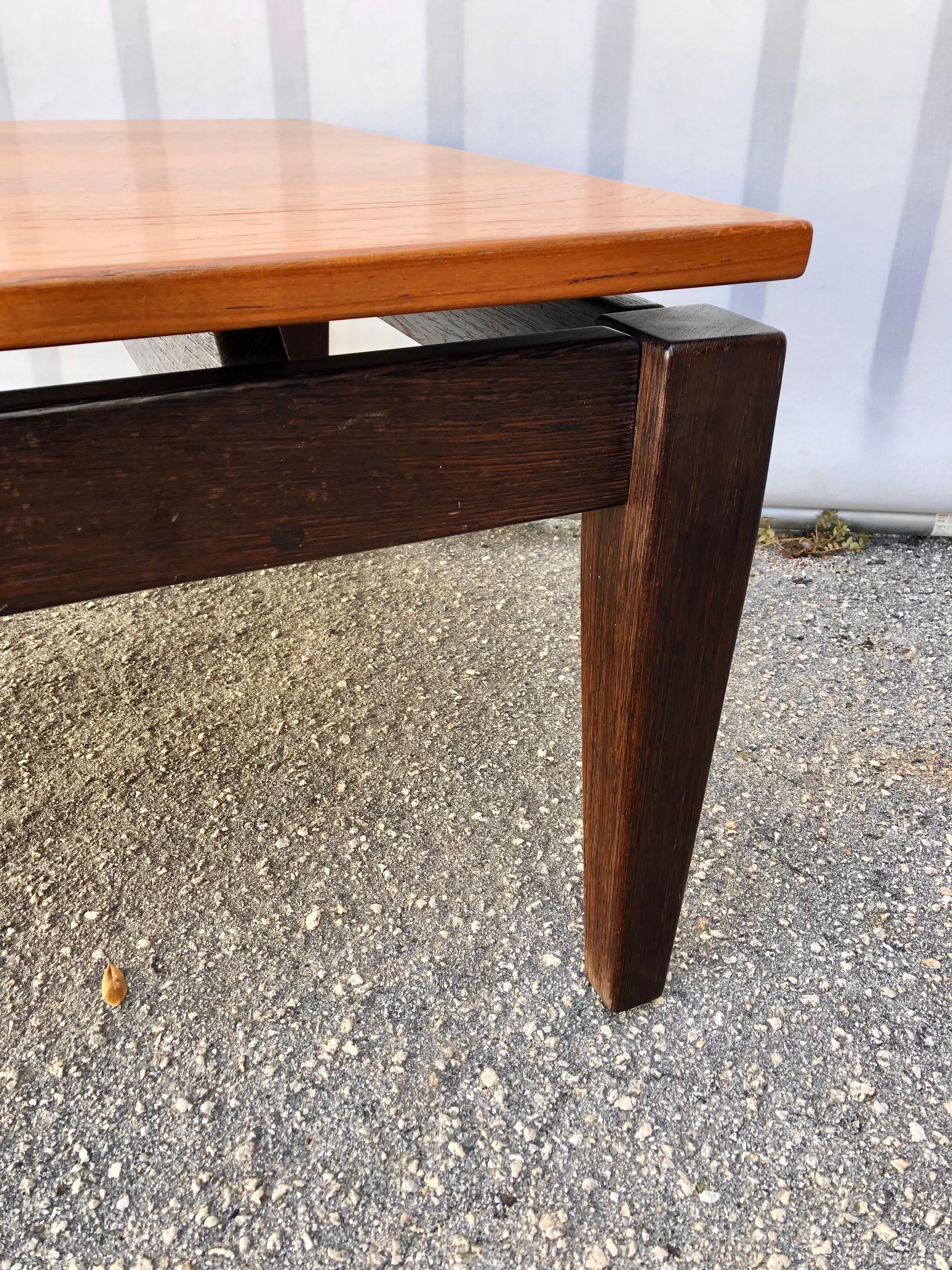 Vintage Mid Century Modern Custom Crafted Coffee Table For Sale 2