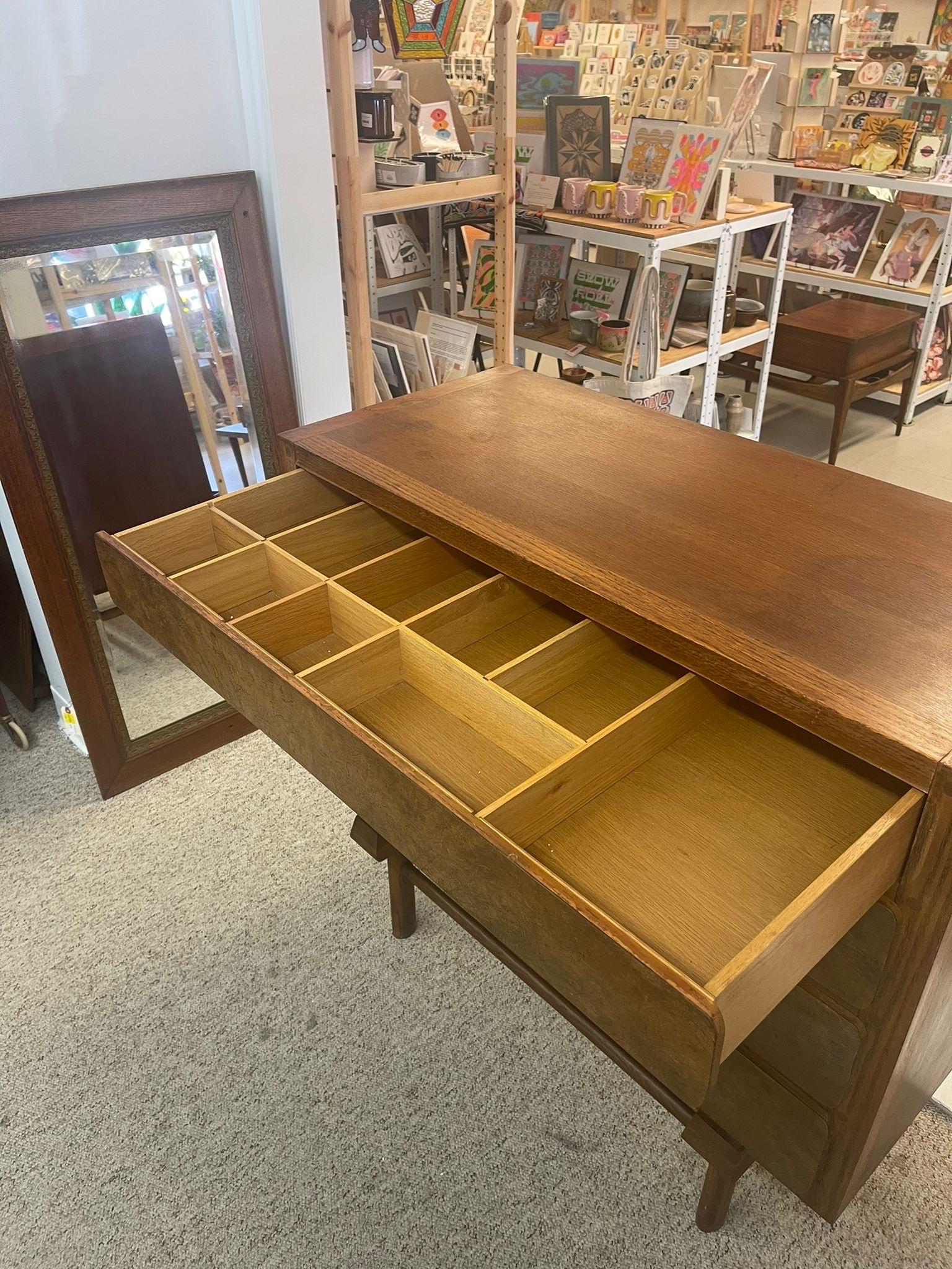 Vintage Mid Century Modern Custom Made Oak Dresser With Burl Accent. For Sale 1