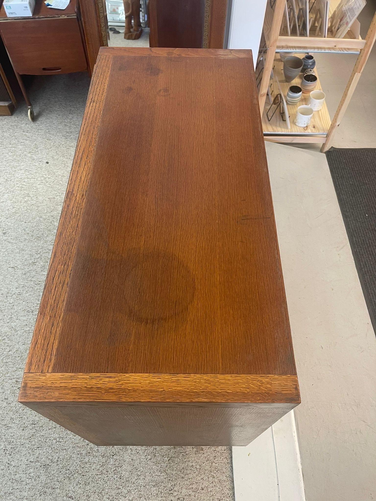 Vintage Mid Century Modern Custom Made Oak Dresser With Burl Accent. For Sale 2