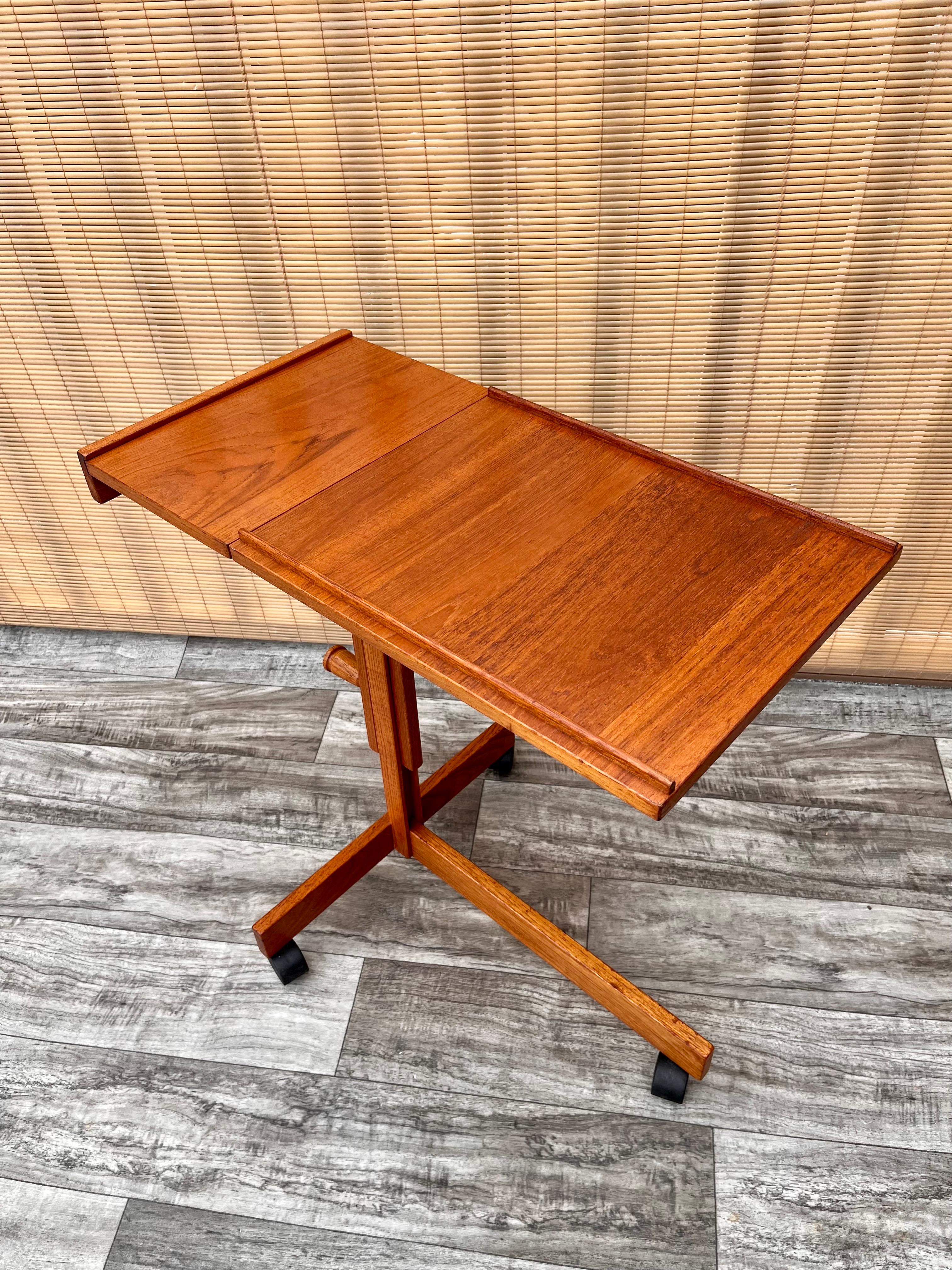 Veneer Vintage Mid-Century Modern Danish Adjustable Rolling Tray Table / Cart