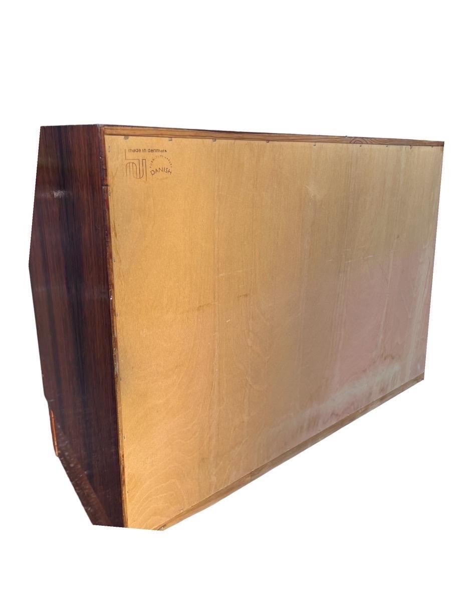 Vintage Mid Century Modern Danish Credenza Console , Side Board by Hundevad  For Sale 3