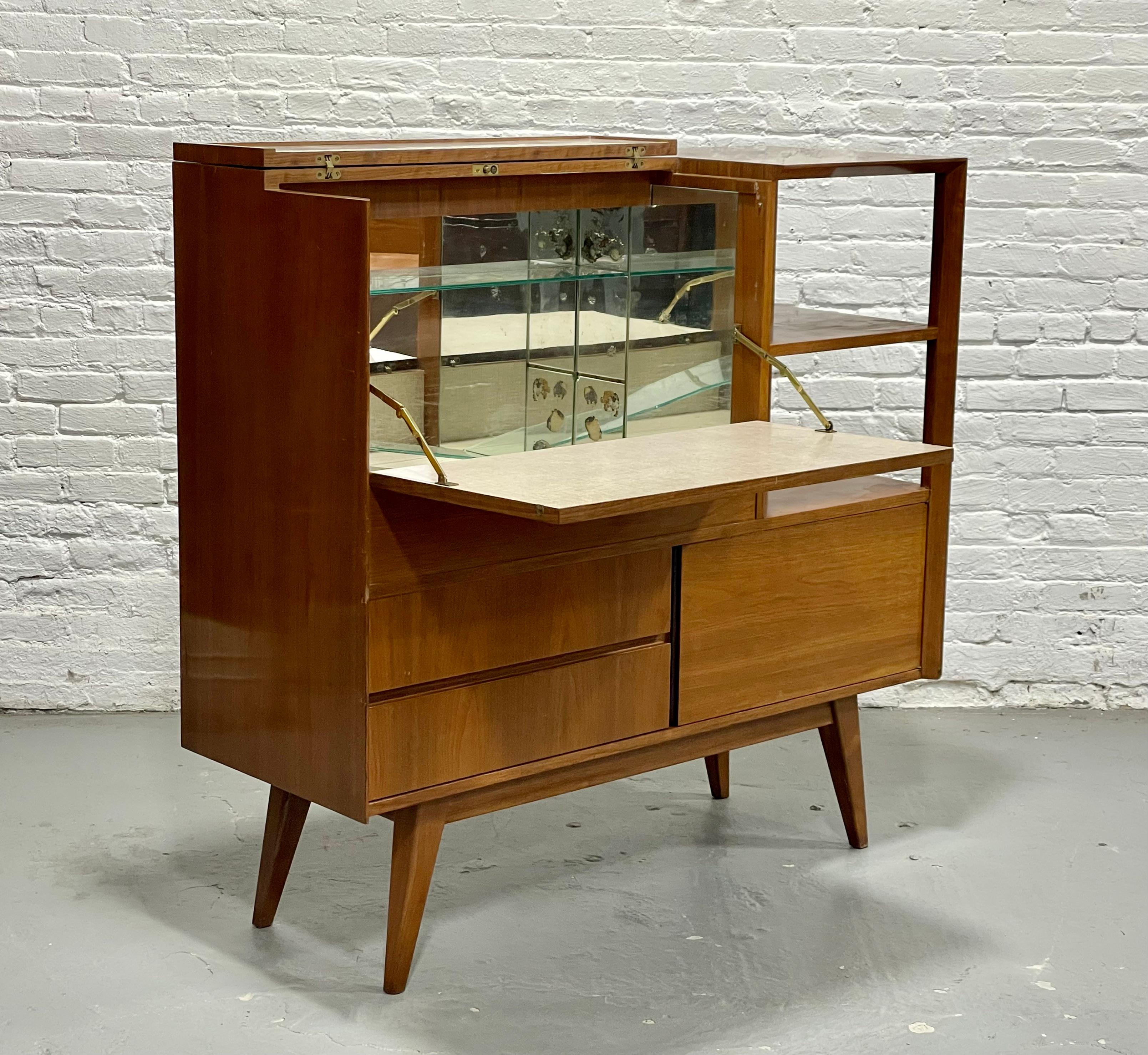 Metà XX secolo BAR A SECCO DANESE D'EPOCA, 1960 ca. in vendita