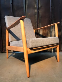 Vintage Mid-Century Modern Danish Easy Lounge Chair in Beechwood