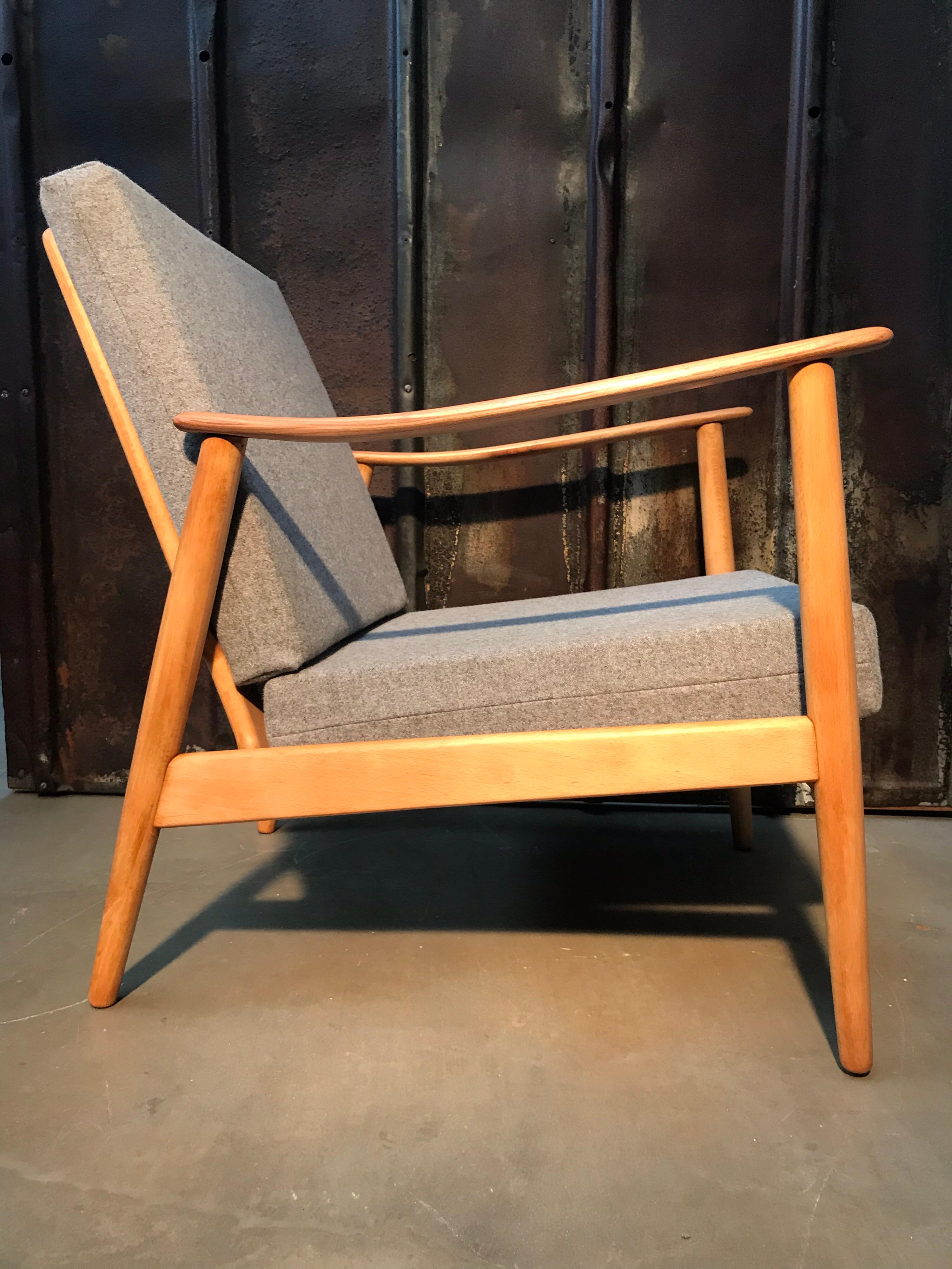 mid century modern chairs vintage
