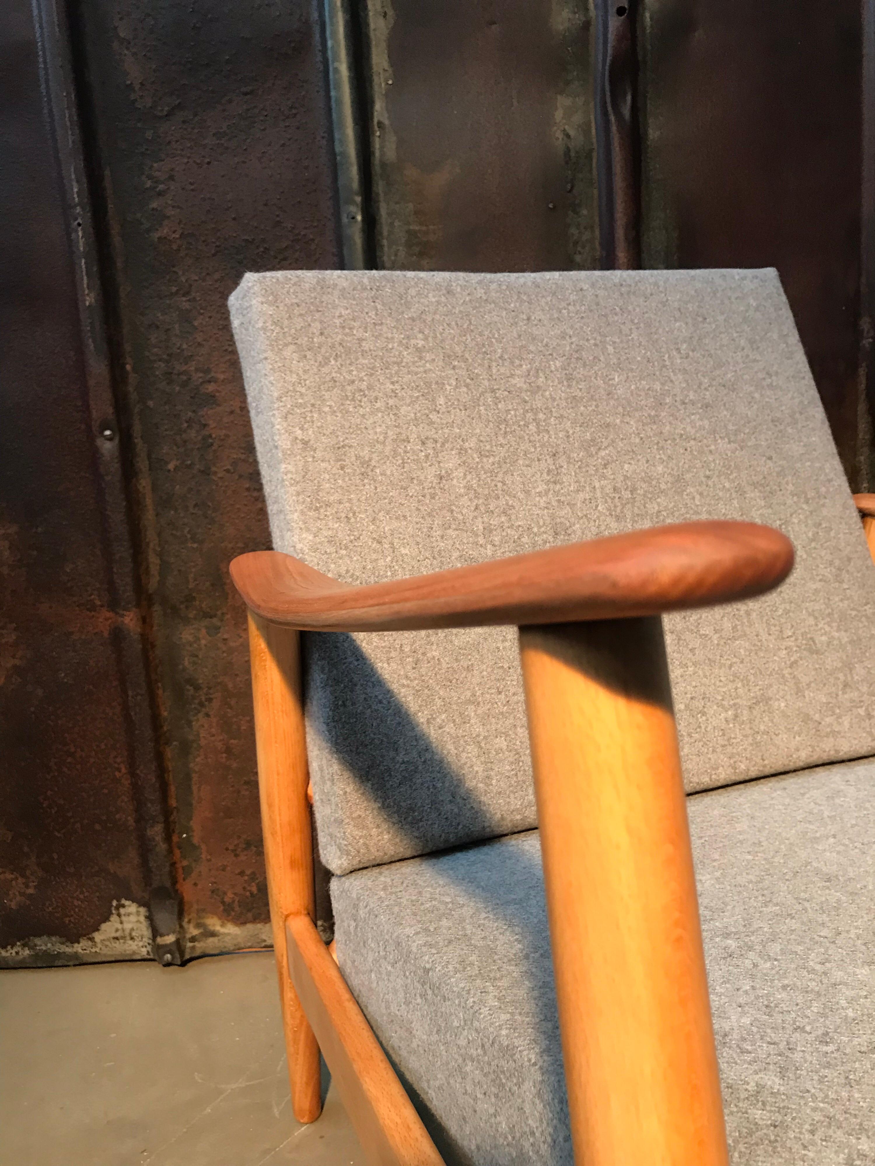 Vintage Mid-Century Modern Danish Easy Lounge Chair in Beechwood (chaise longue danoise en bois de hêtre) 2
