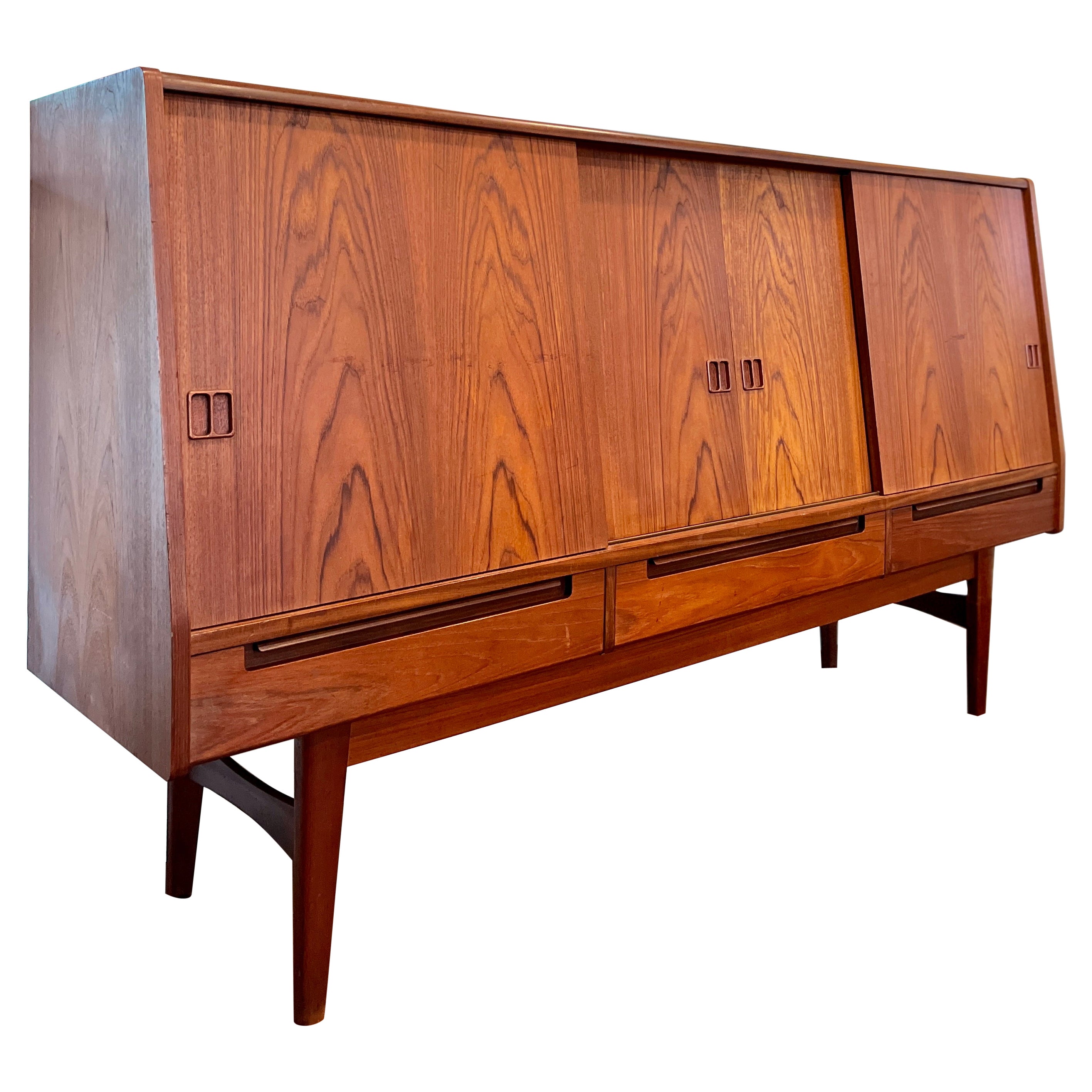 Vintage Mid-Century Modern Danish Highboard Sideboard Buffet Made of Teak Veneer