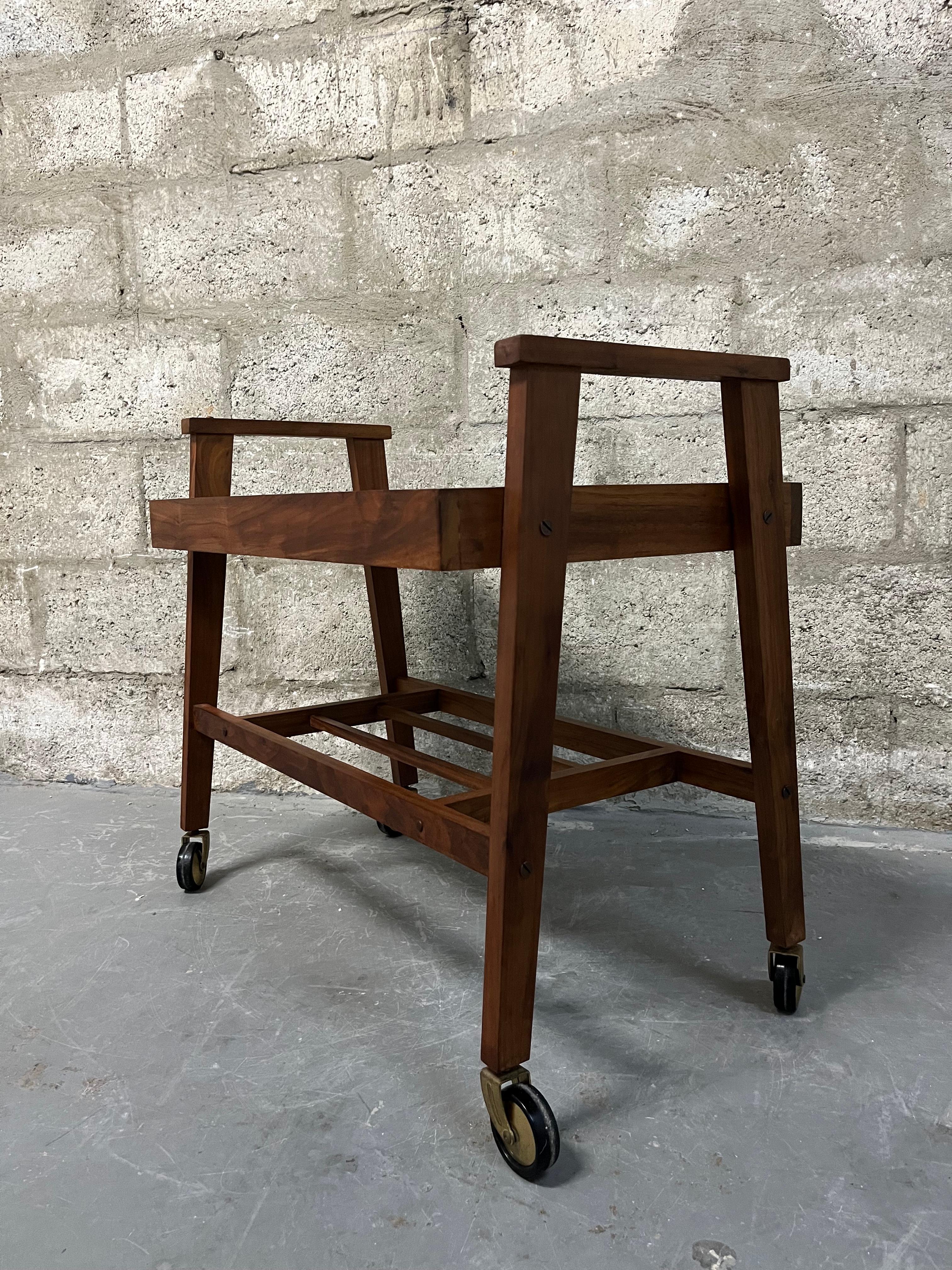 Wood Vintage Mid Century Modern Danish Style Rolling Media Cart. Circa 1960s  For Sale