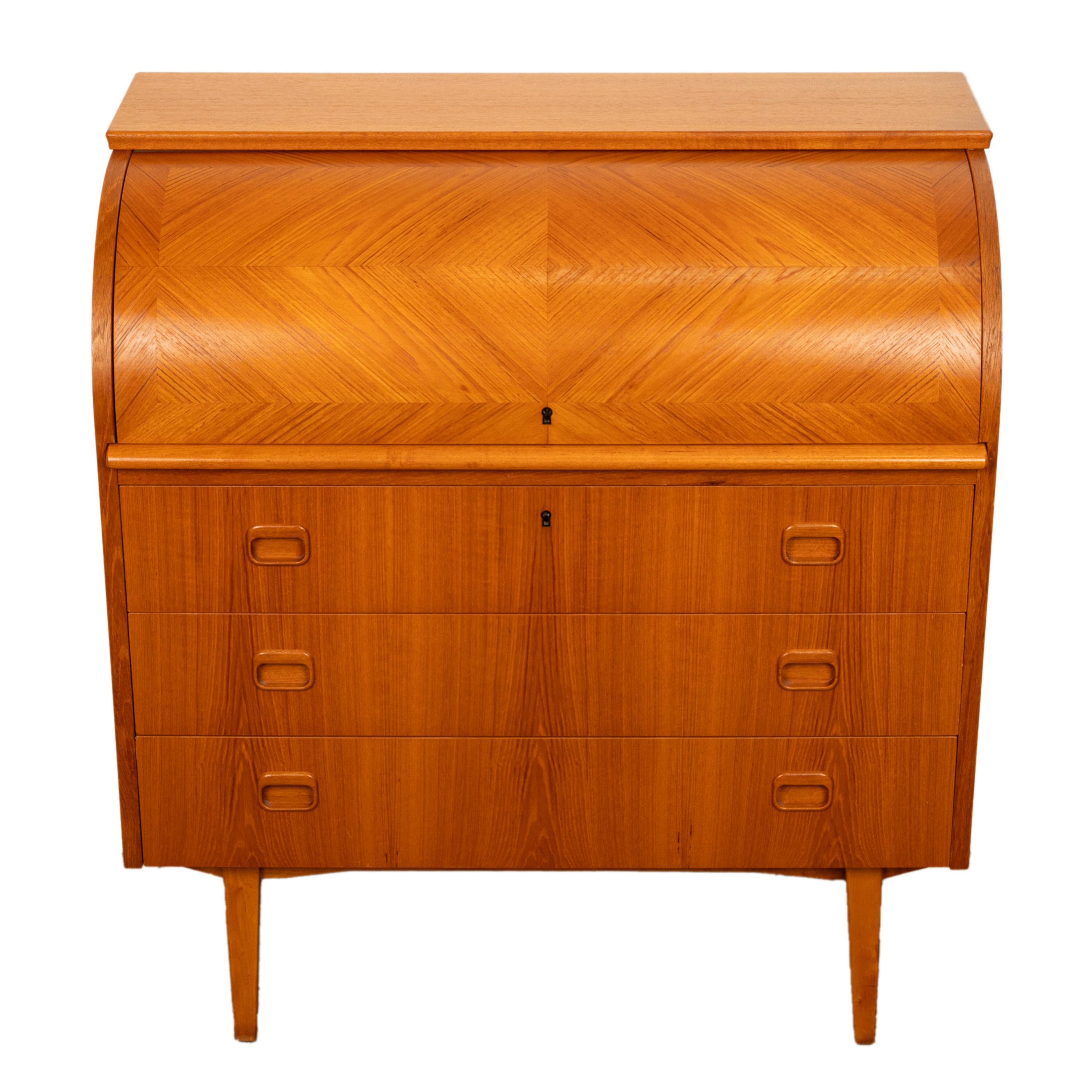 Vintage Mid Century Modern Danish Style Teak Roll Top Cylinder Desk Bureau 1968 In Good Condition In Portland, OR