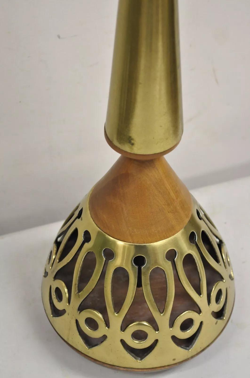 Vintage Mid Century Modern Danish Teak Wood & Brass Fretwork Tall Table Lamp For Sale 5