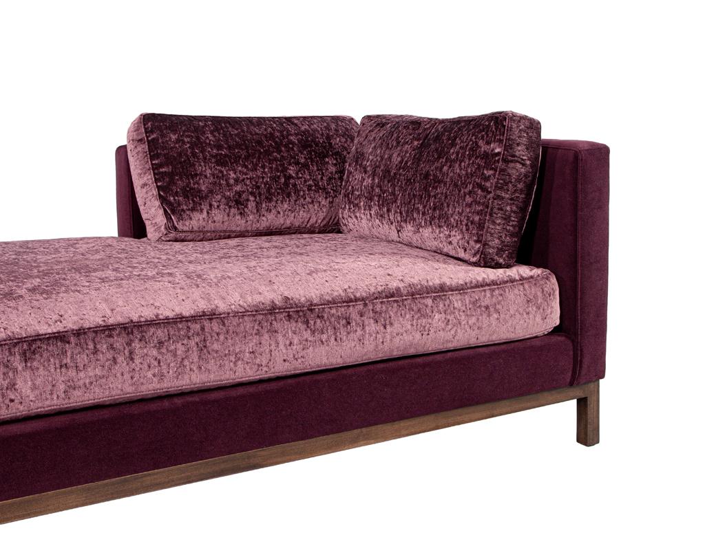 Vintage Mid-Century Modern Daybed Sofa Lounger For Sale 12