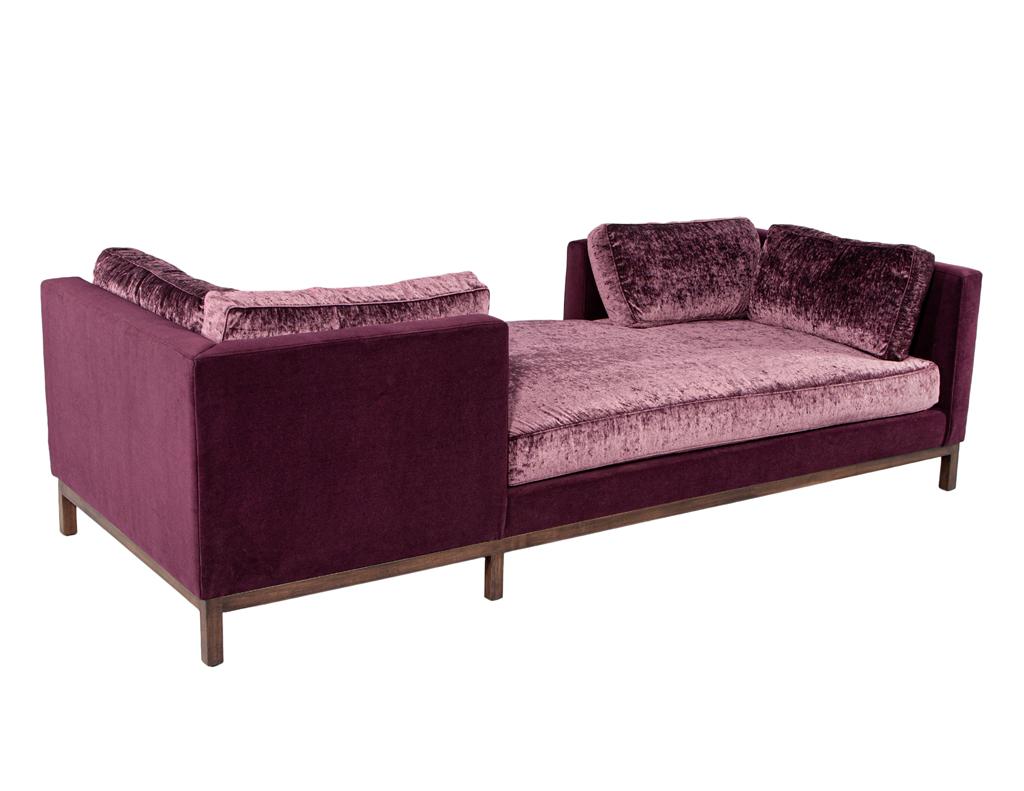 Fabric Vintage Mid-Century Modern Daybed Sofa Lounger For Sale