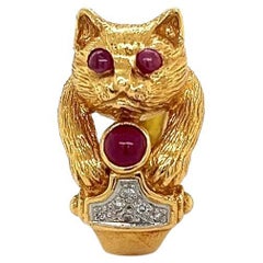 Vintage Mid Century Modern Diamond and Ruby Platinum and Brushed Gold Cat Ring