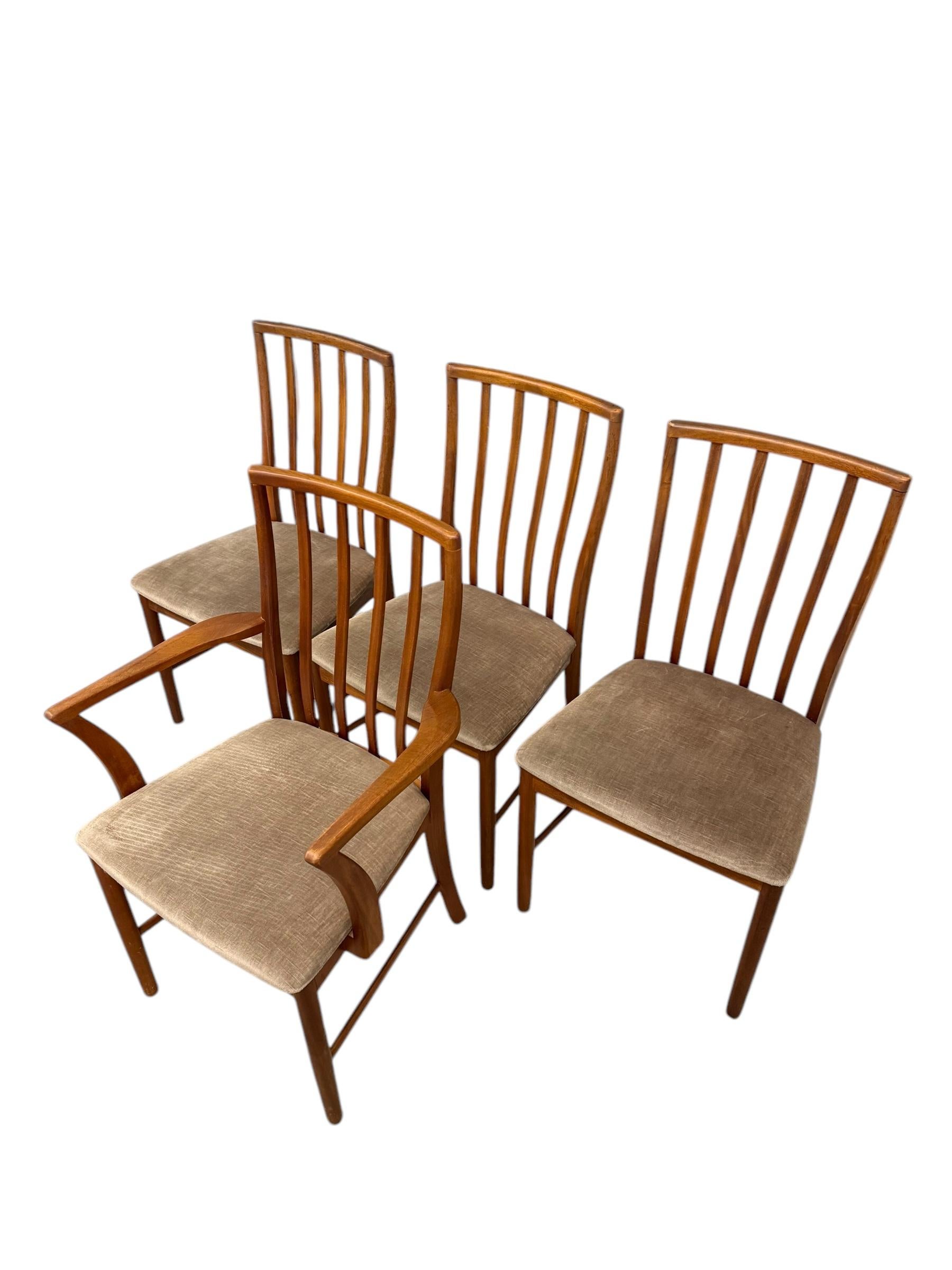 Vintage Mid Century Modern Dining Chair Set of 4 by A.H. Mcintosh UK Import In Good Condition For Sale In Seattle, WA