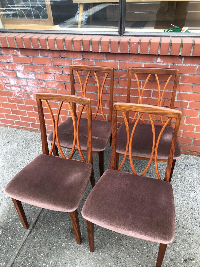 Late 20th Century Vintage Mid-Century Modern Dining Chairs Set of 4 For Sale