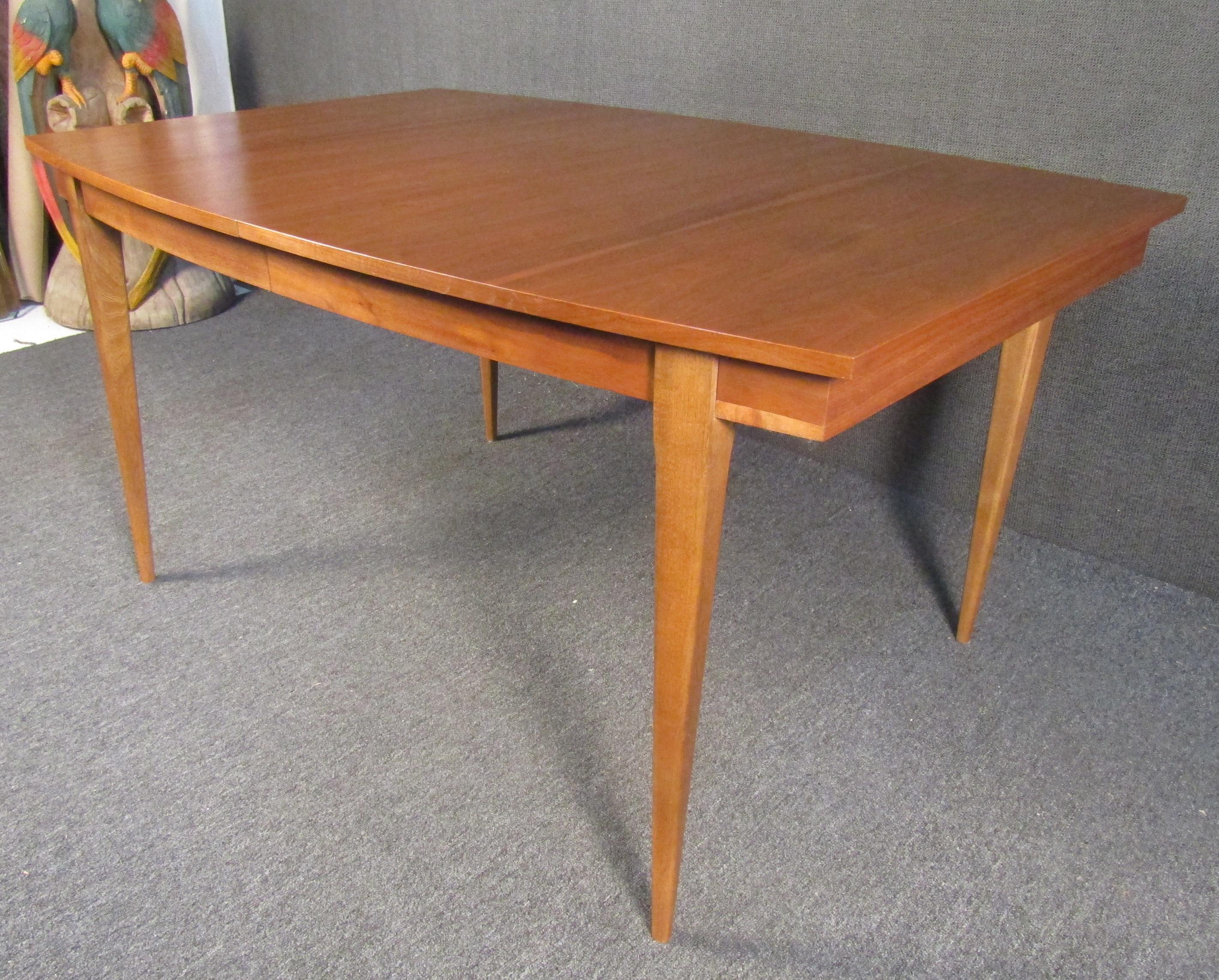 Vintage Mid-Century Modern Dining Room Table 1
