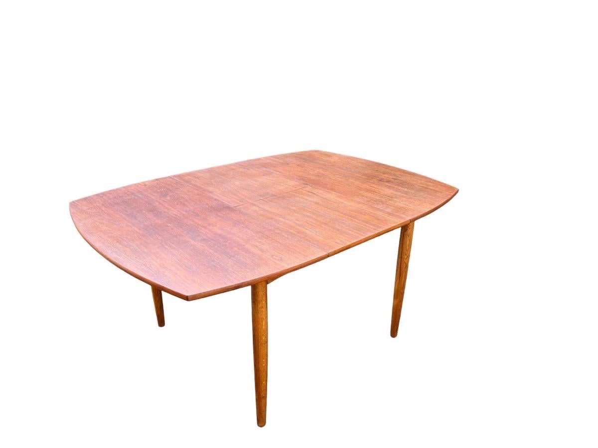 Vintage Mid-Century Modern Dining Table with Butterfly Leaf Extensions 1