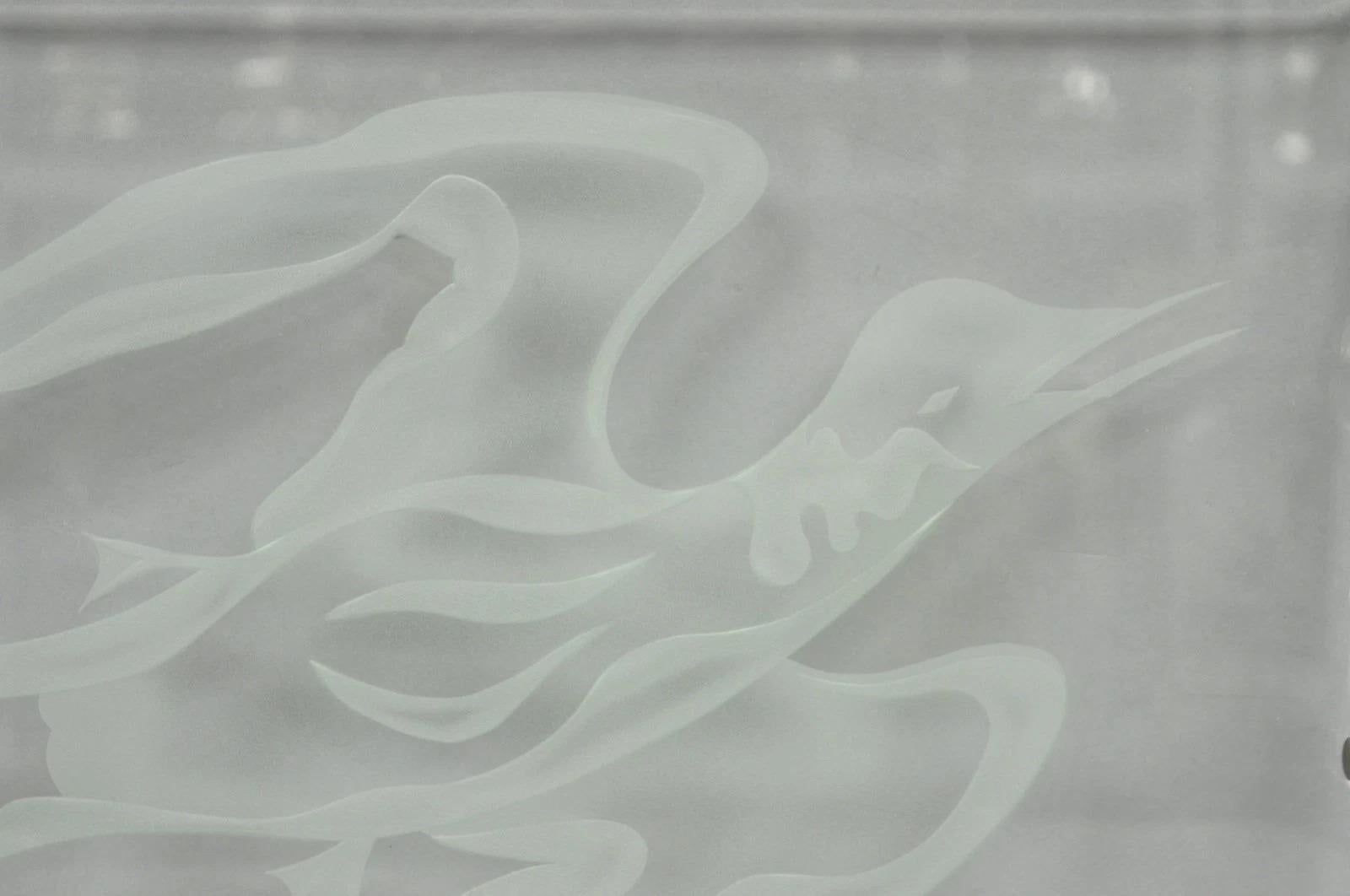 Mid-Century Modern Vintage Mid Century Modern Dorothy Thorpe Style Etched Glass Bird Acrylic Tray For Sale