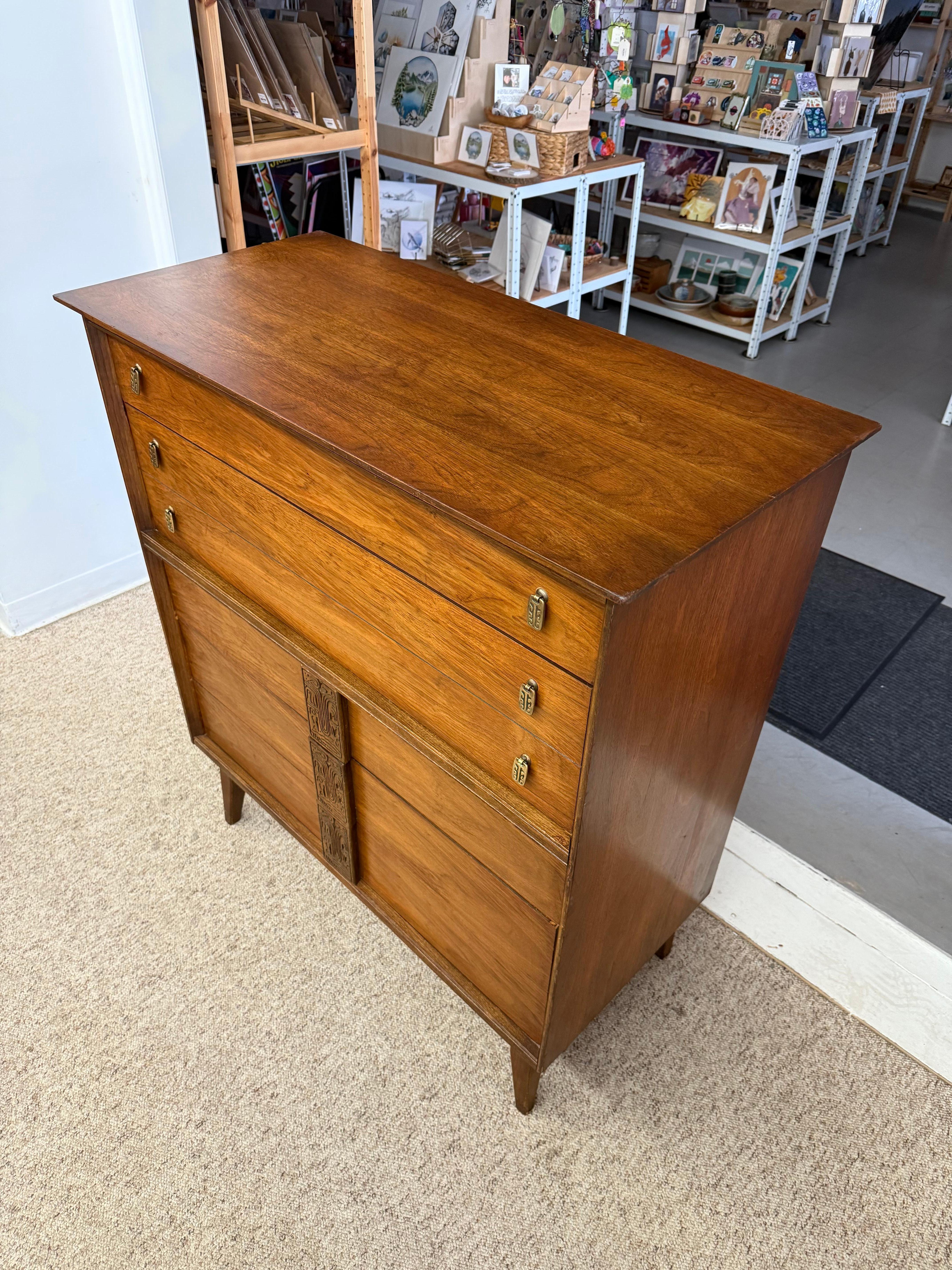 Vintage Mid Century Modern Dresser by Bassett Aztec Collection by Leo Jiranek For Sale 1