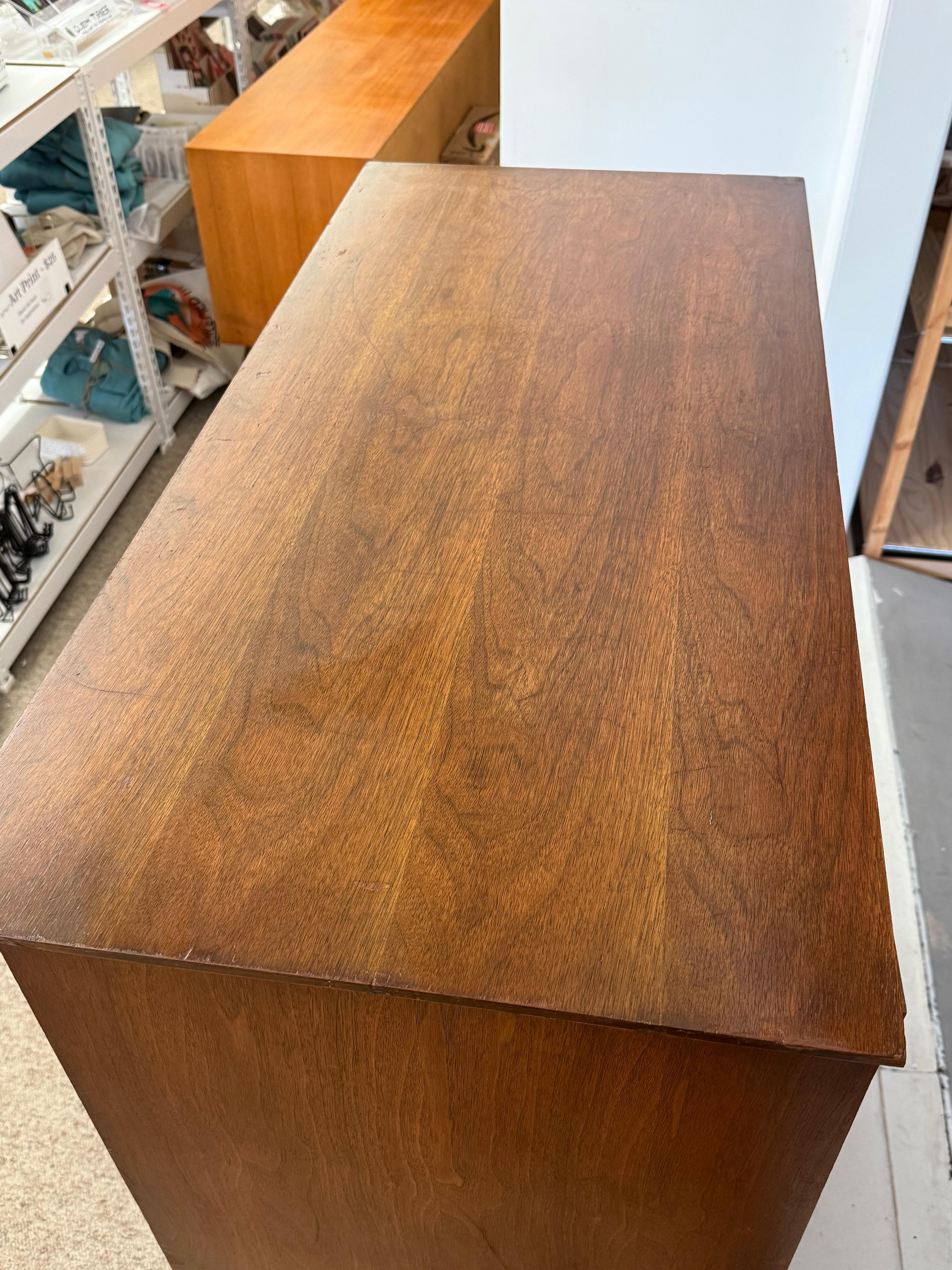 Vintage Mid Century Modern Dresser by Bassett Aztec Collection by Leo Jiranek For Sale 2
