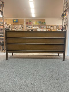 Vintage-Kommode von United, Mid-Century Modern, Vintage.