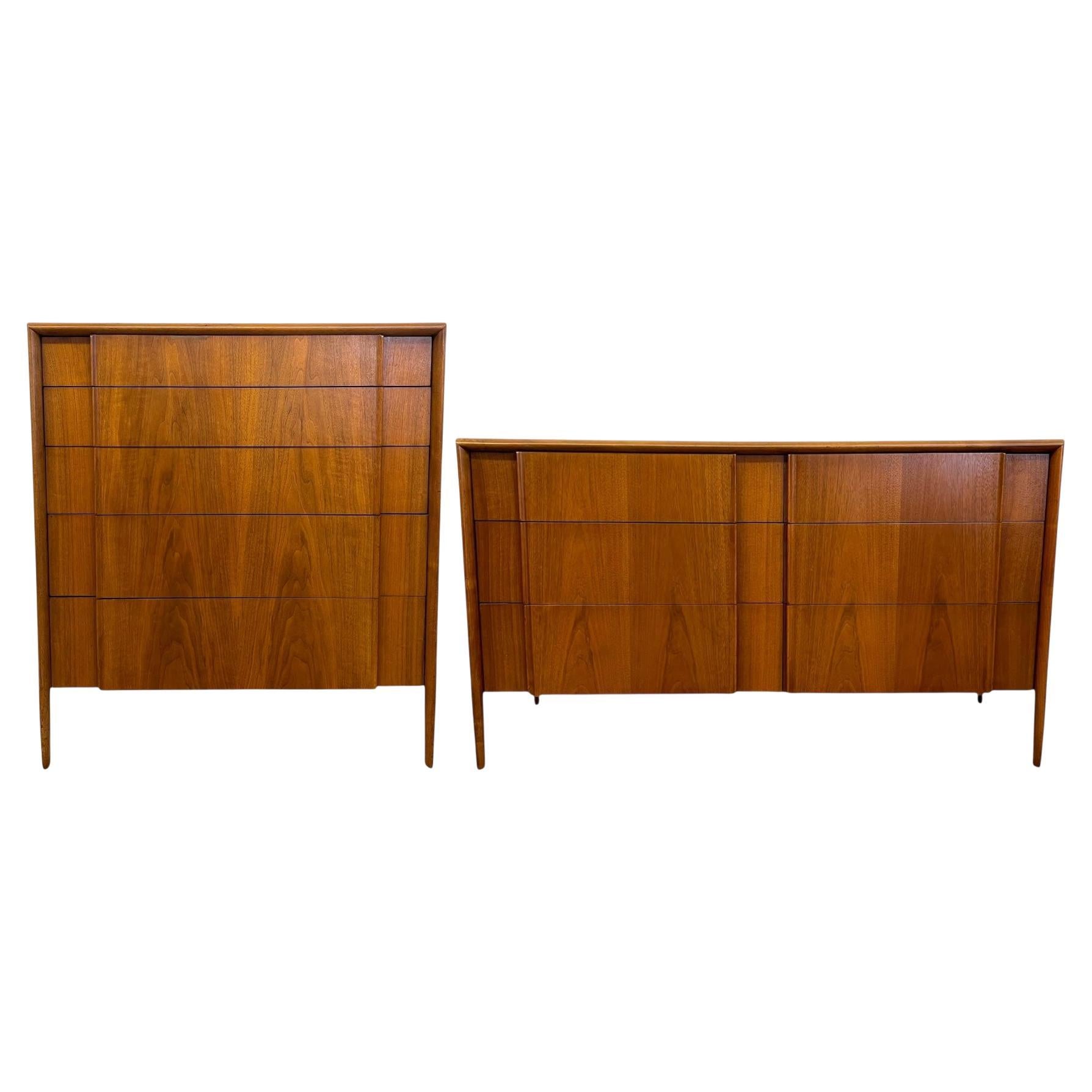 Set di cassettiere vintage del Mid Century Modern di Drexel, Collection's Parallele