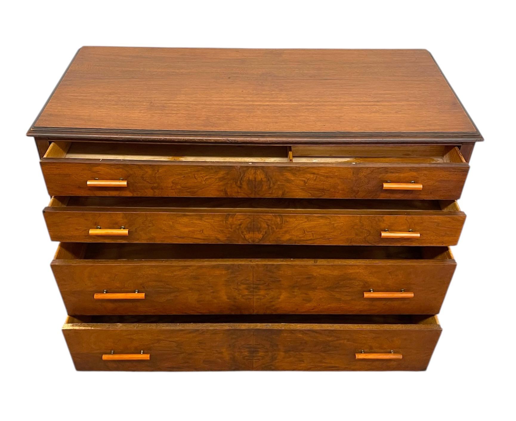 Vintage Art Deco Dresser with Four Drawers in vendita 4