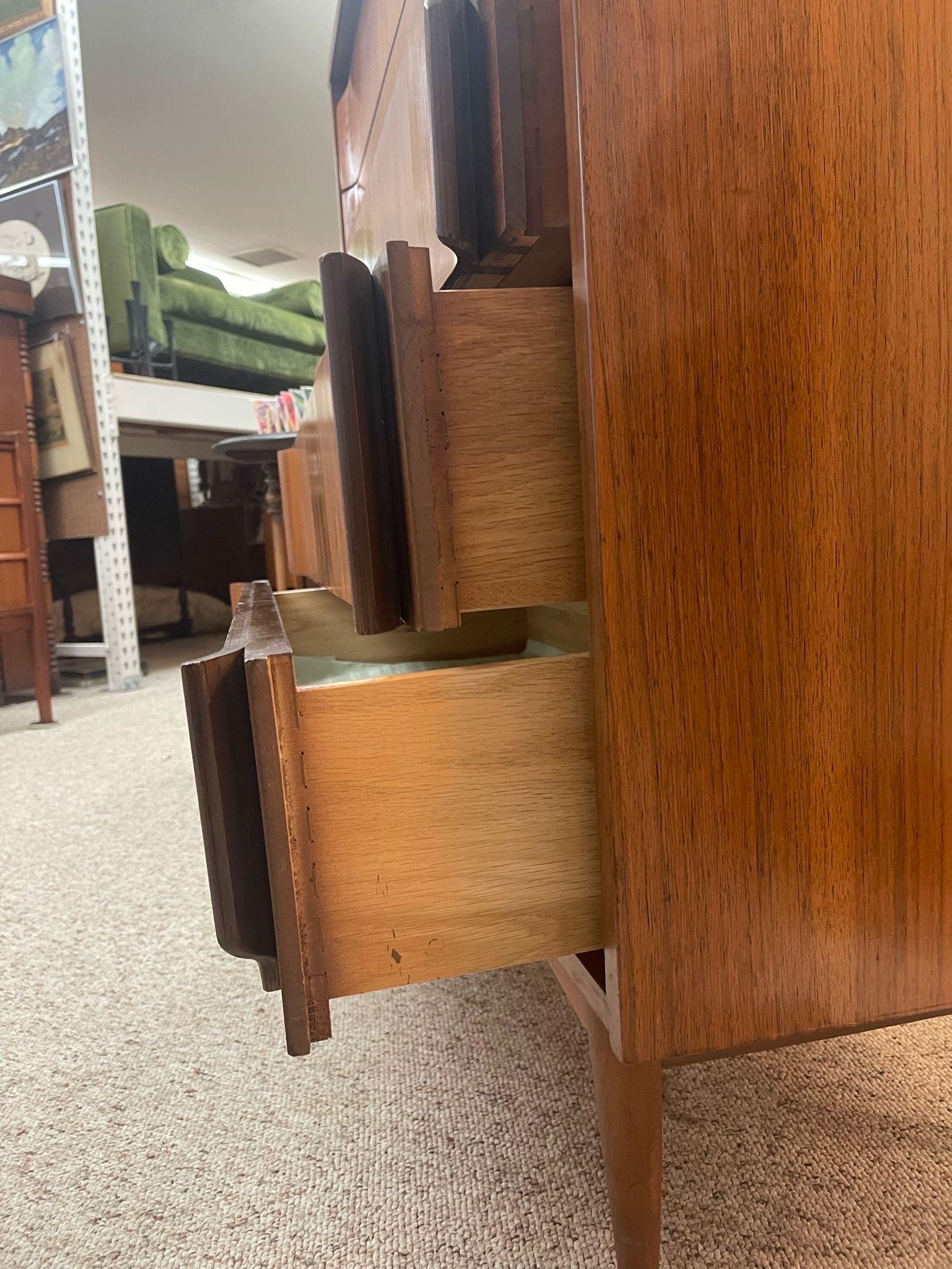 Vintage Mid Century Modern Dresser With Wood Carved Handles. 1