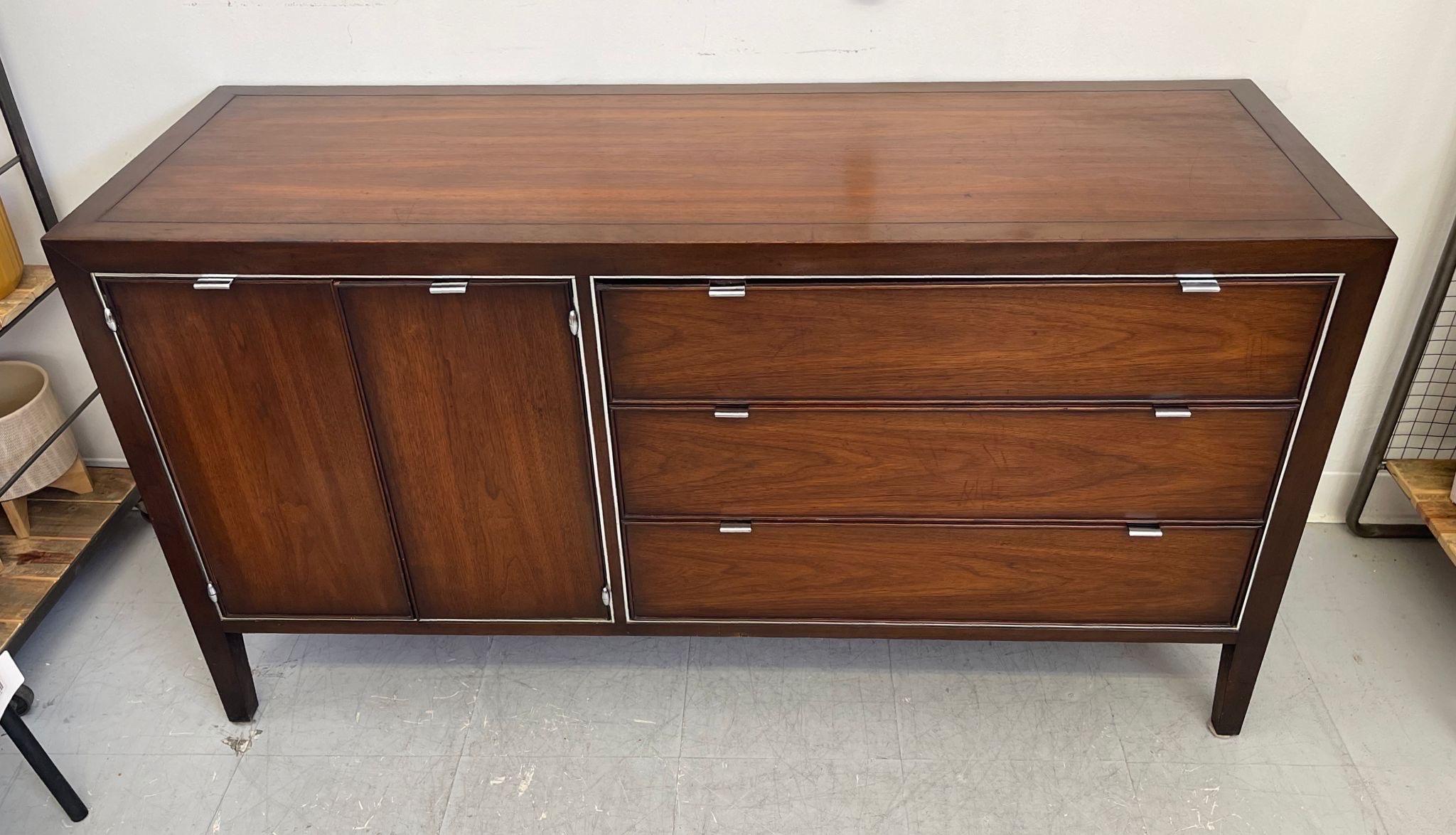 Mid-Century Modern Vintage Mid Century Modern Drexel Credenza Cabinet With Chrome Toned Hardware. For Sale