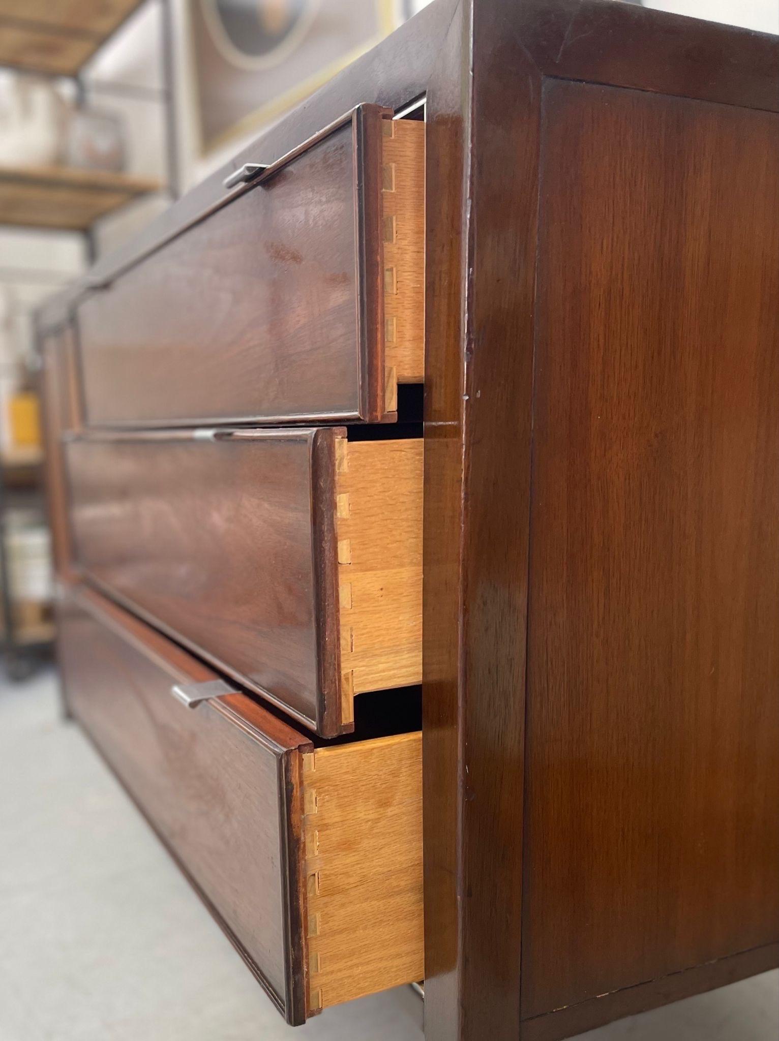 Walnut Vintage Mid Century Modern Drexel Credenza Cabinet With Chrome Toned Hardware. For Sale
