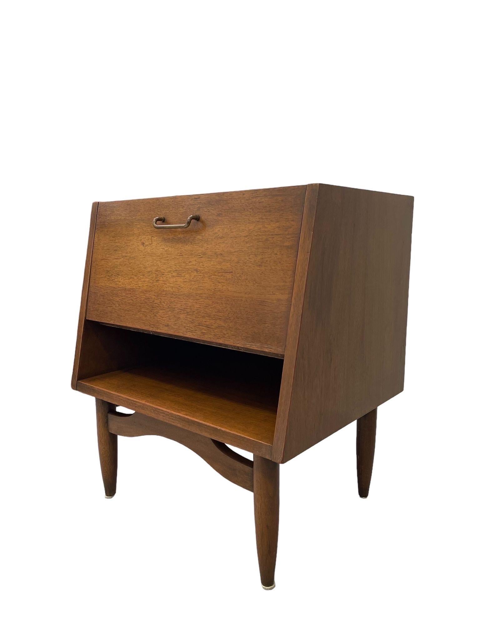 Mid-Century Modern Vintage Mid Century Modern Drop Front Nightstand From American Martins Villie For Sale