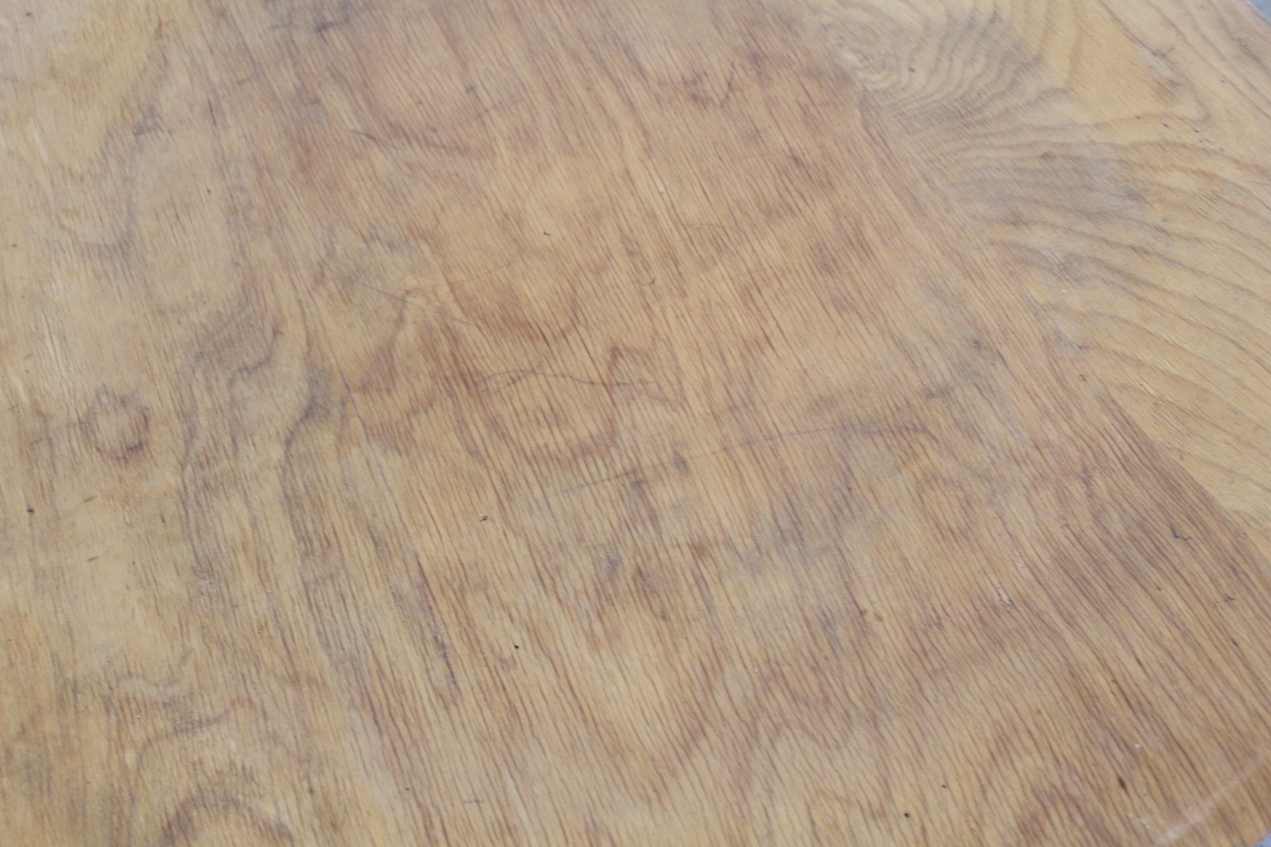 Vintage Mid-Century Modern Eames Round Molded Plywood Coffee Table 6