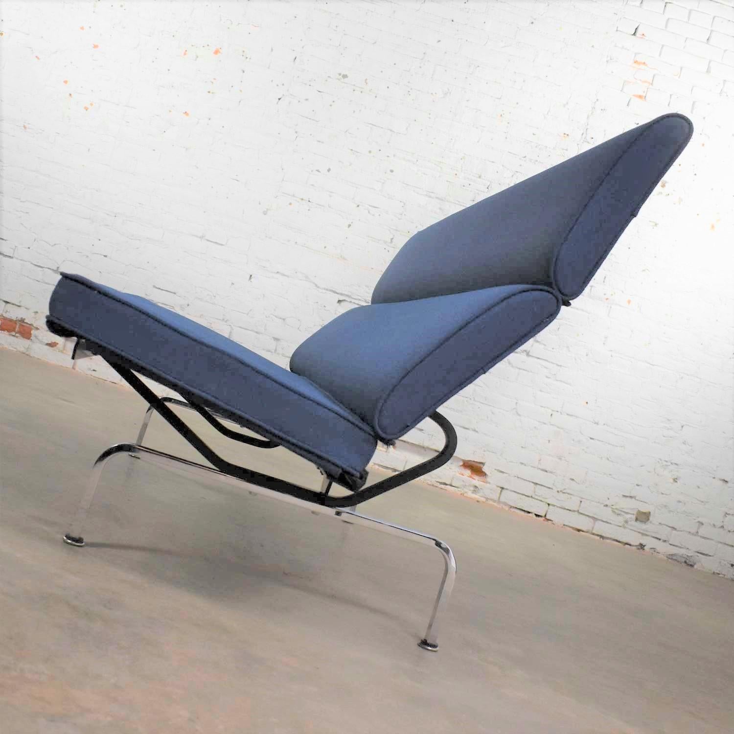 20th Century Vintage Mid-Century Modern Eames Sofa Compact in Blue by Herman Miller
