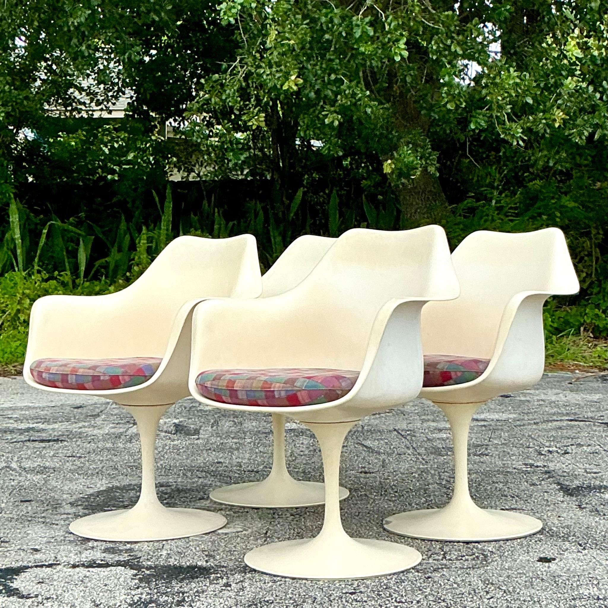 Sedie Tulipano Eero Saarinen Br50 d'epoca, metà del secolo scorso - Set di 4 sedie in vendita 3