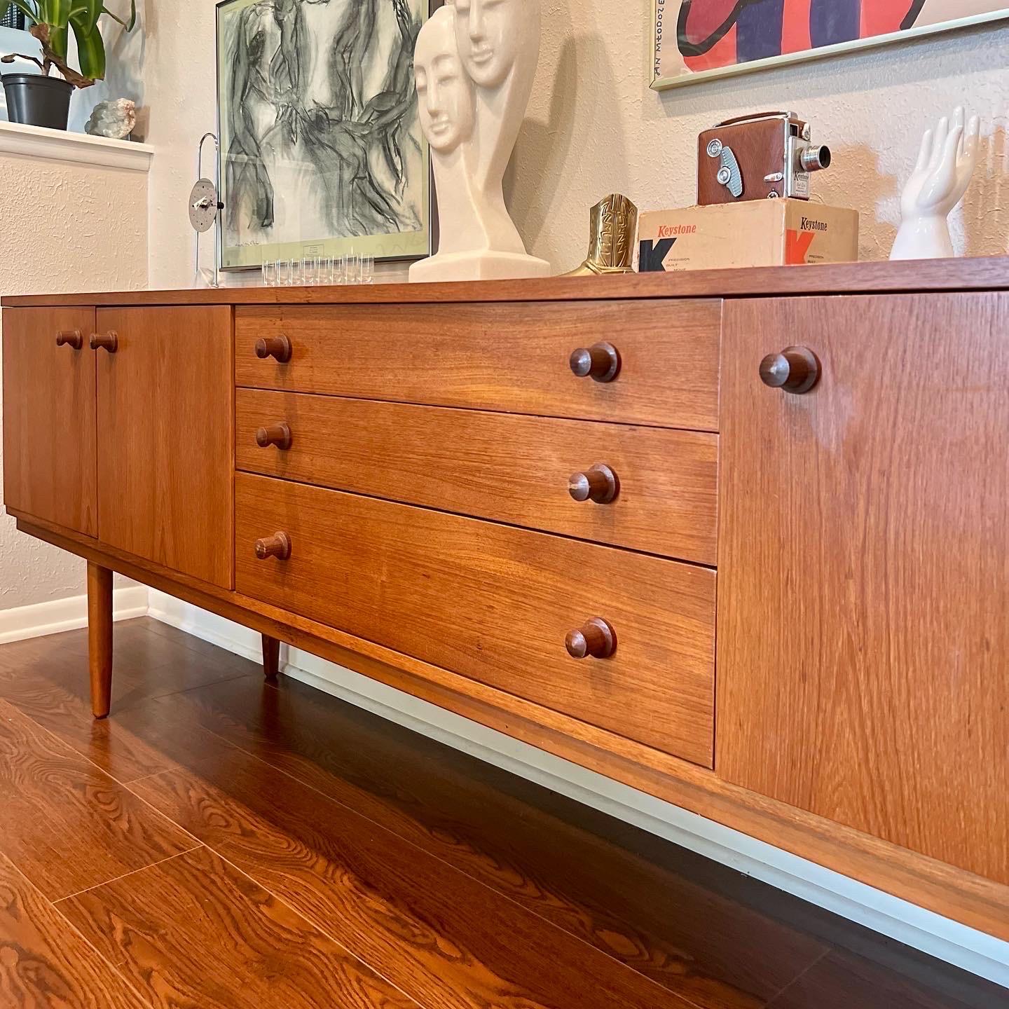 Vintage Mid-Century Modern Extra Wide Sideboard by Avalon 3
