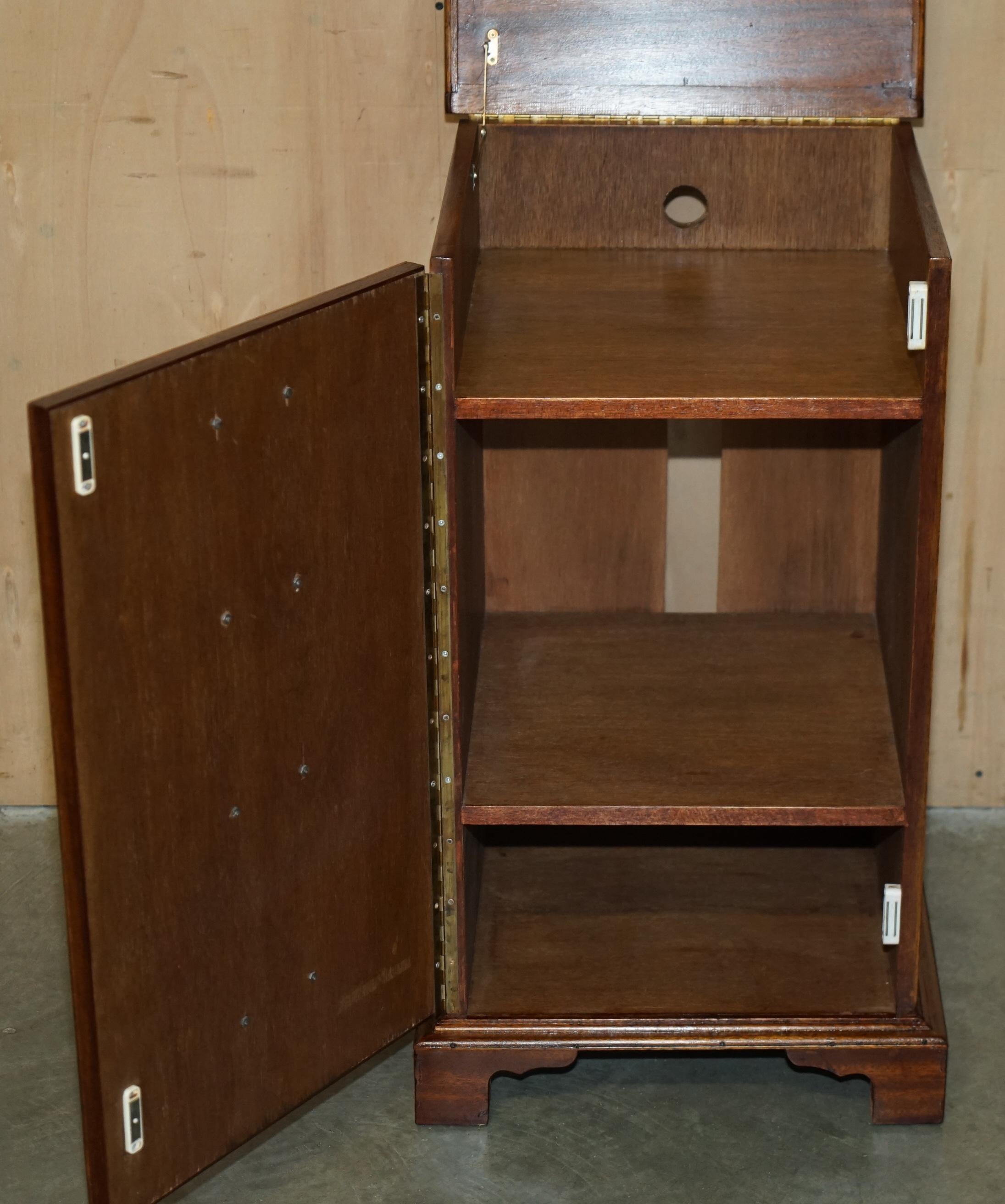 ViNTAGE MID CENTURY MODERN FLAmed HARDWOOD RECORD PLAYER media CABINET en vente 9