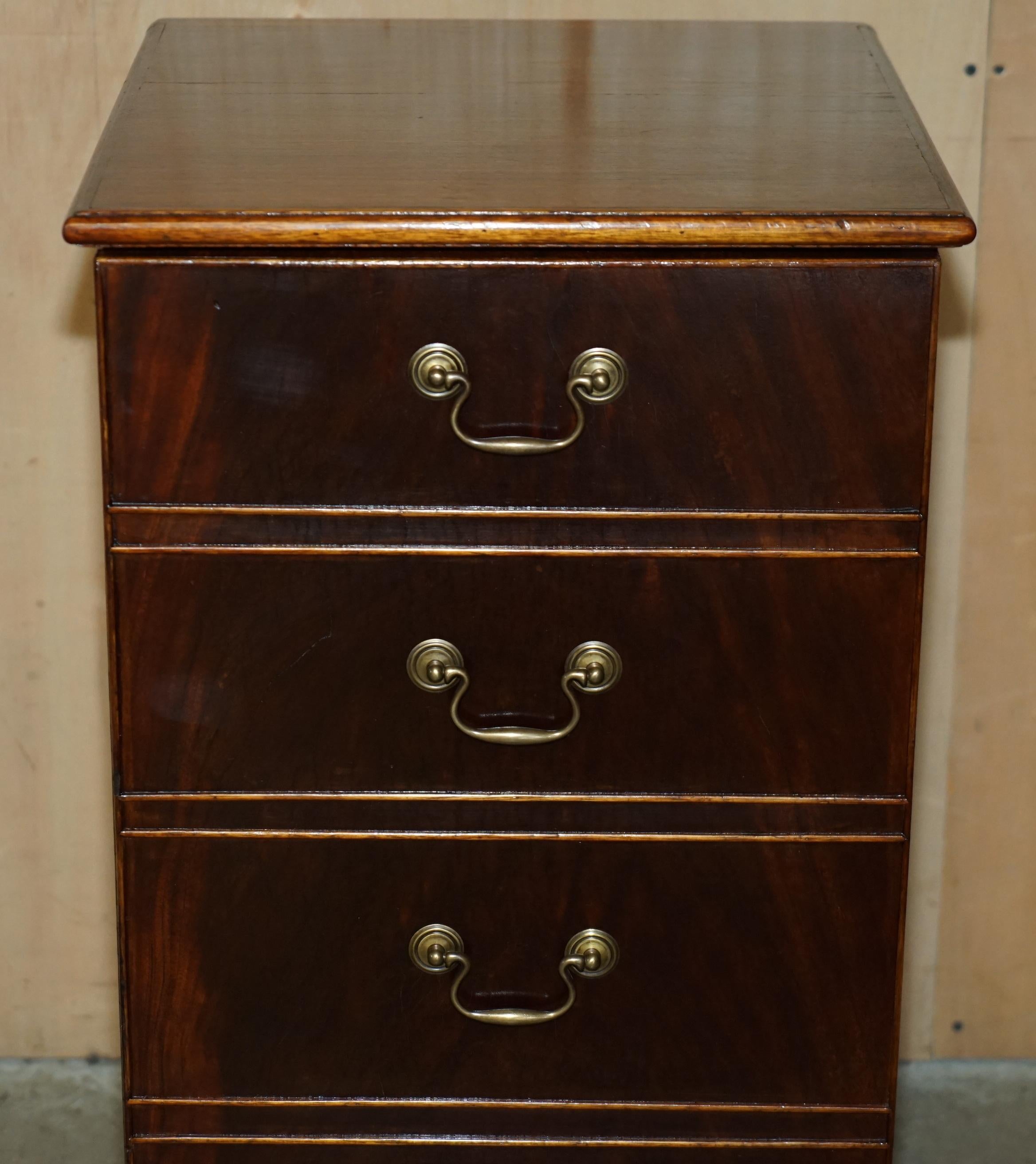 Anglais ViNTAGE MID CENTURY MODERN FLAmed HARDWOOD RECORD PLAYER media CABINET en vente