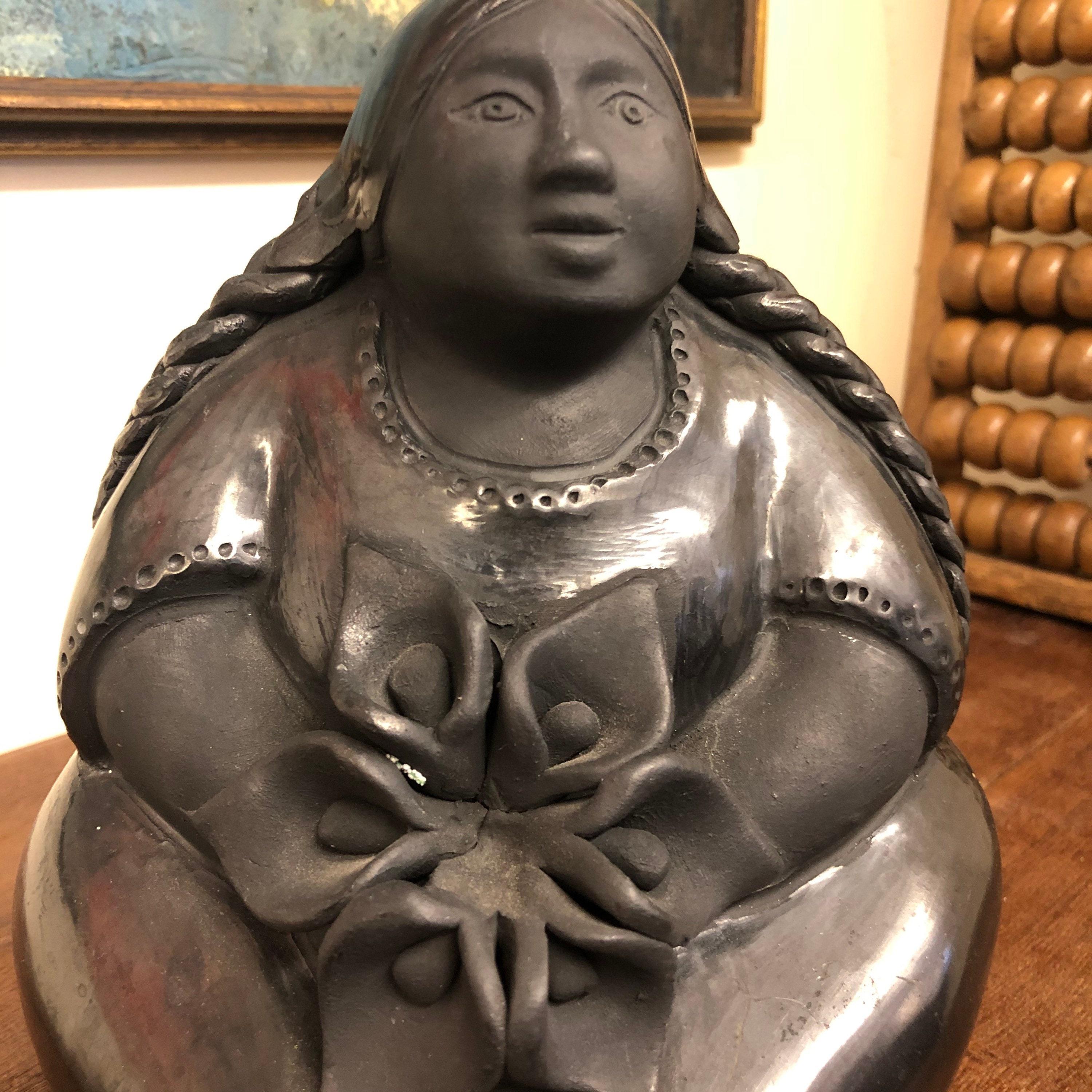Mid-Century Modern Vintage Mid Century Modern Floral Regal Cultural Heritage Handmade Statue For Sale