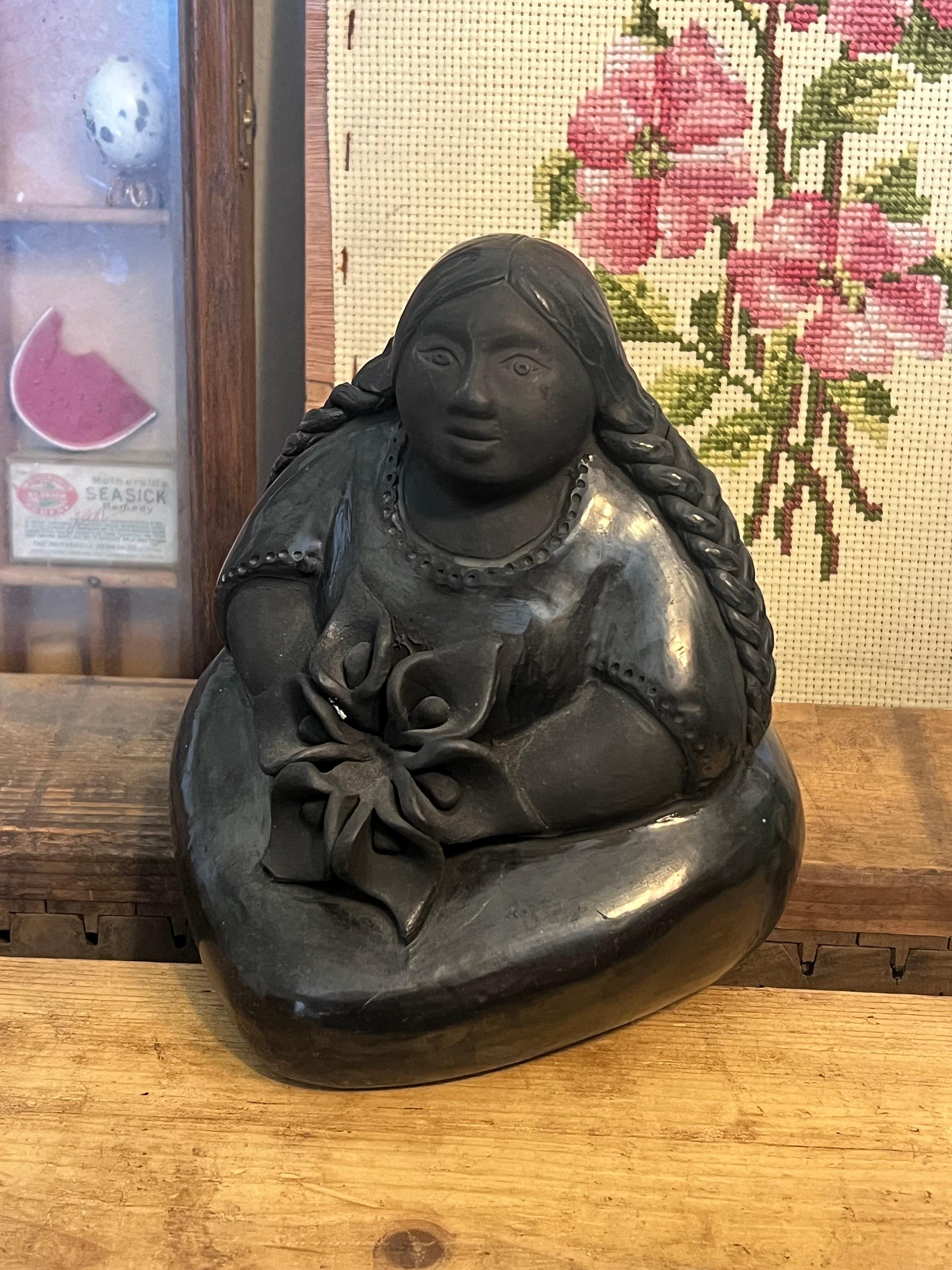 Vintage Mid Century Modern Floral Regal Cultural Heritage Handmade Statue In Good Condition For Sale In Seattle, WA