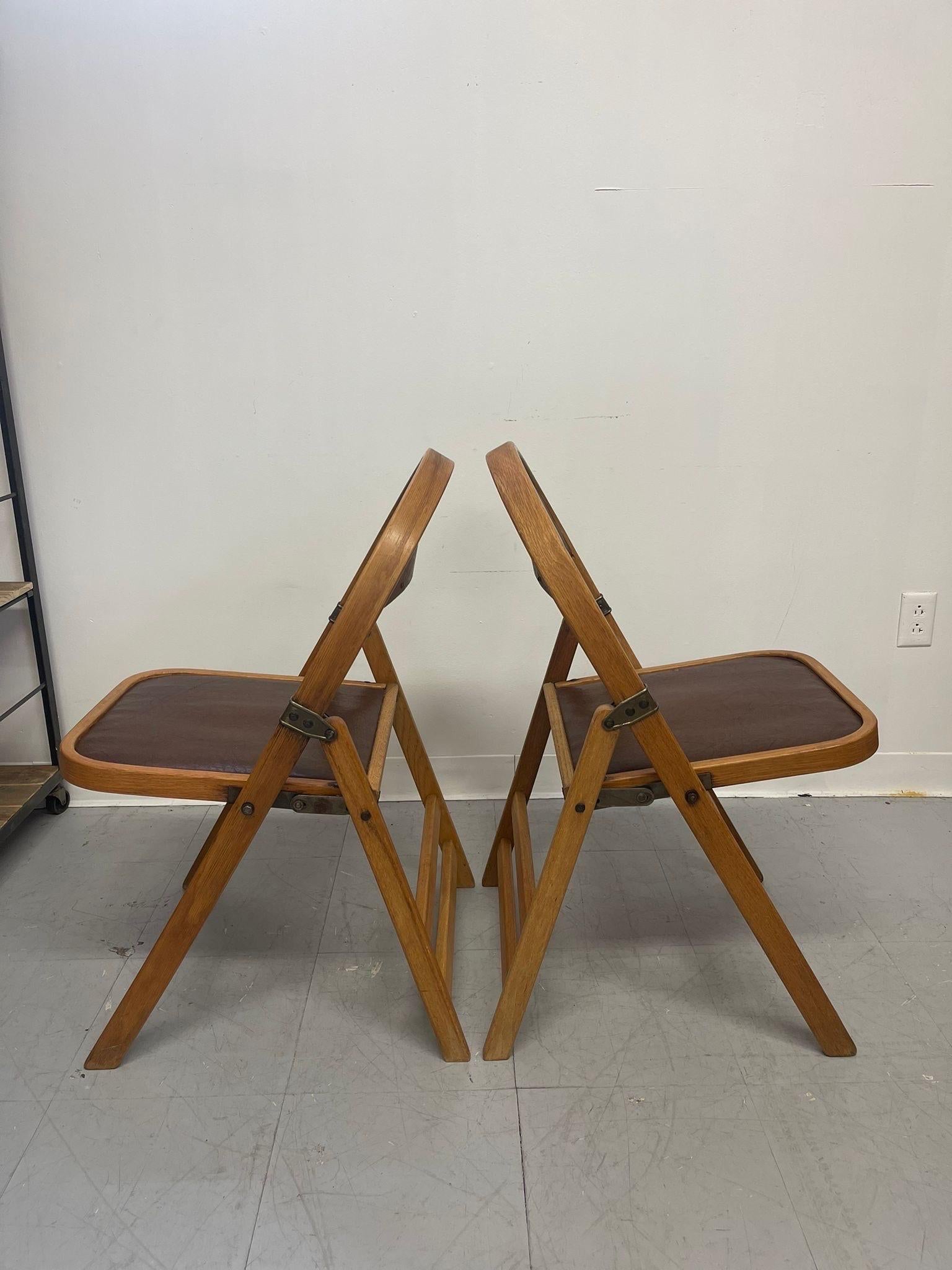 Mid-Century Modern Vintage Mid Century Modern  Folding Chairs by Clarin. Set of Two

 For Sale