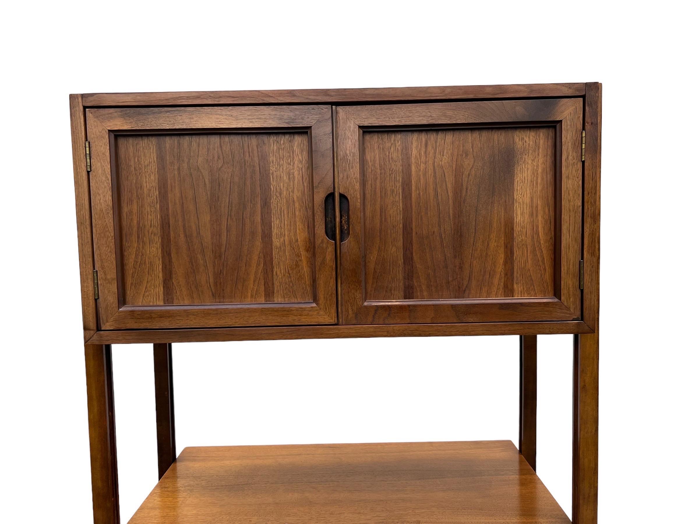 Walnut Vintage Mid Century Modern Free Standing Bookshelf or Storage Cabinet  For Sale