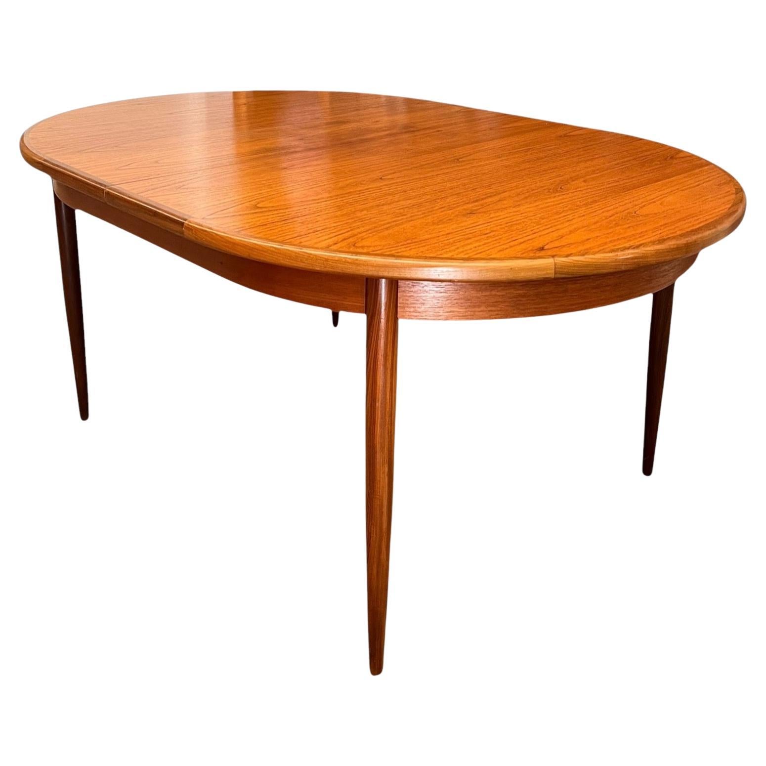 Tavolo da pranzo ovale allungabile Vintage By Mid Century Modern G-PlanTeak. Importazione dal Regno Unito