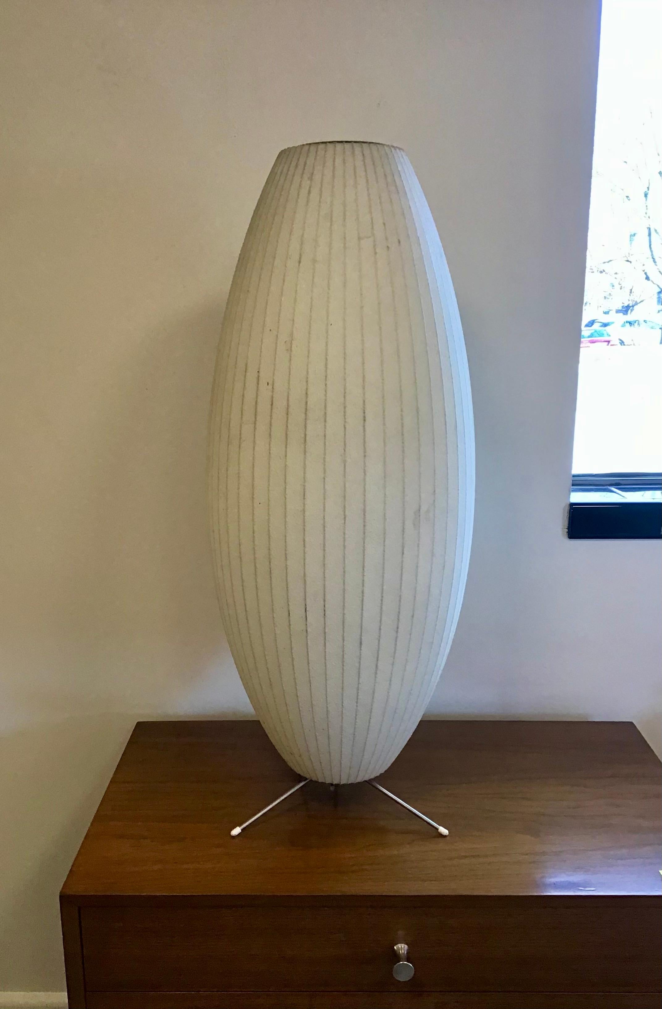 Américain Lampe bulle de cigare à trois pieds George Nelson, moderne du milieu du siècle dernier