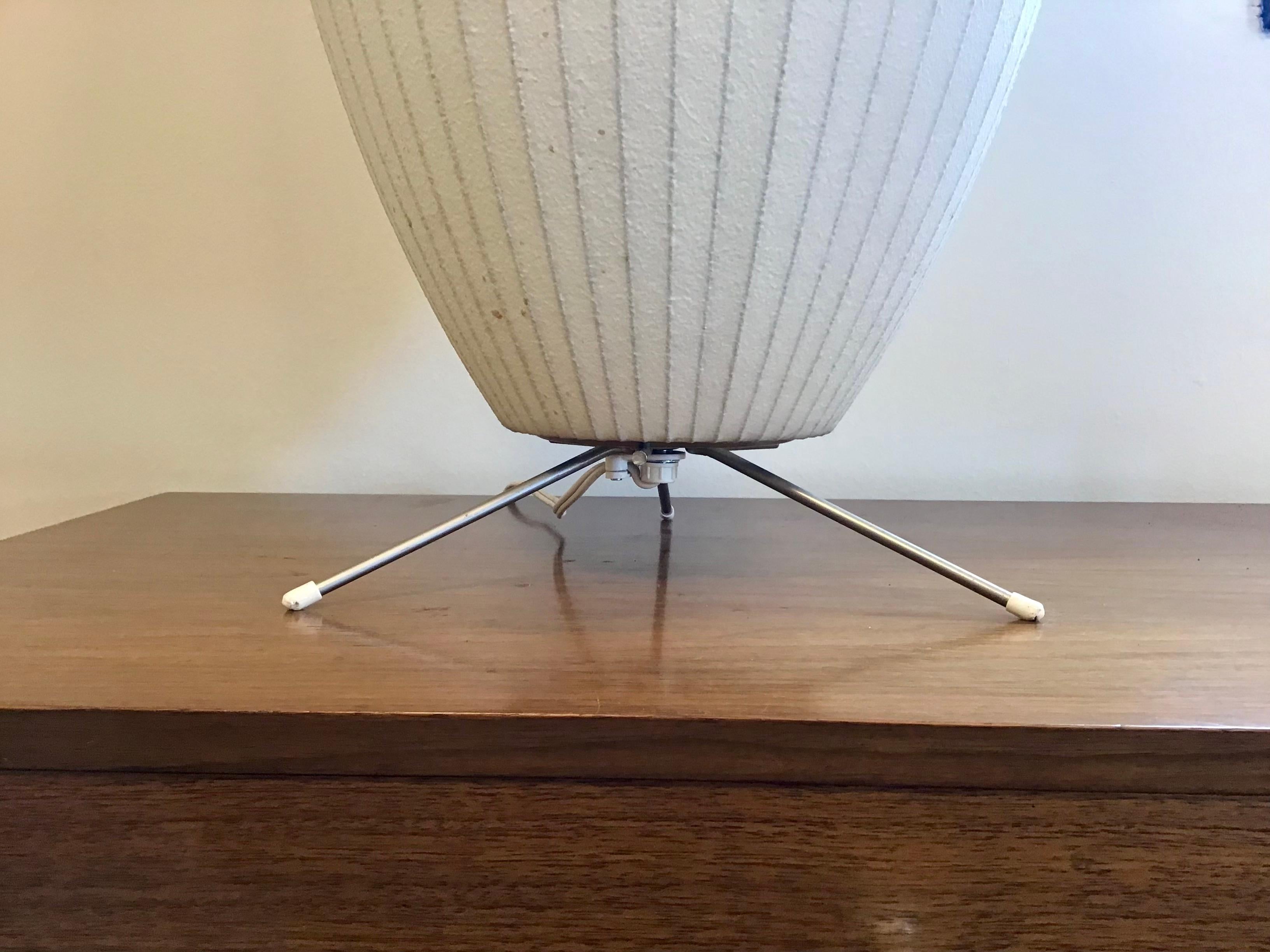 20ième siècle Lampe bulle de cigare à trois pieds George Nelson, moderne du milieu du siècle dernier