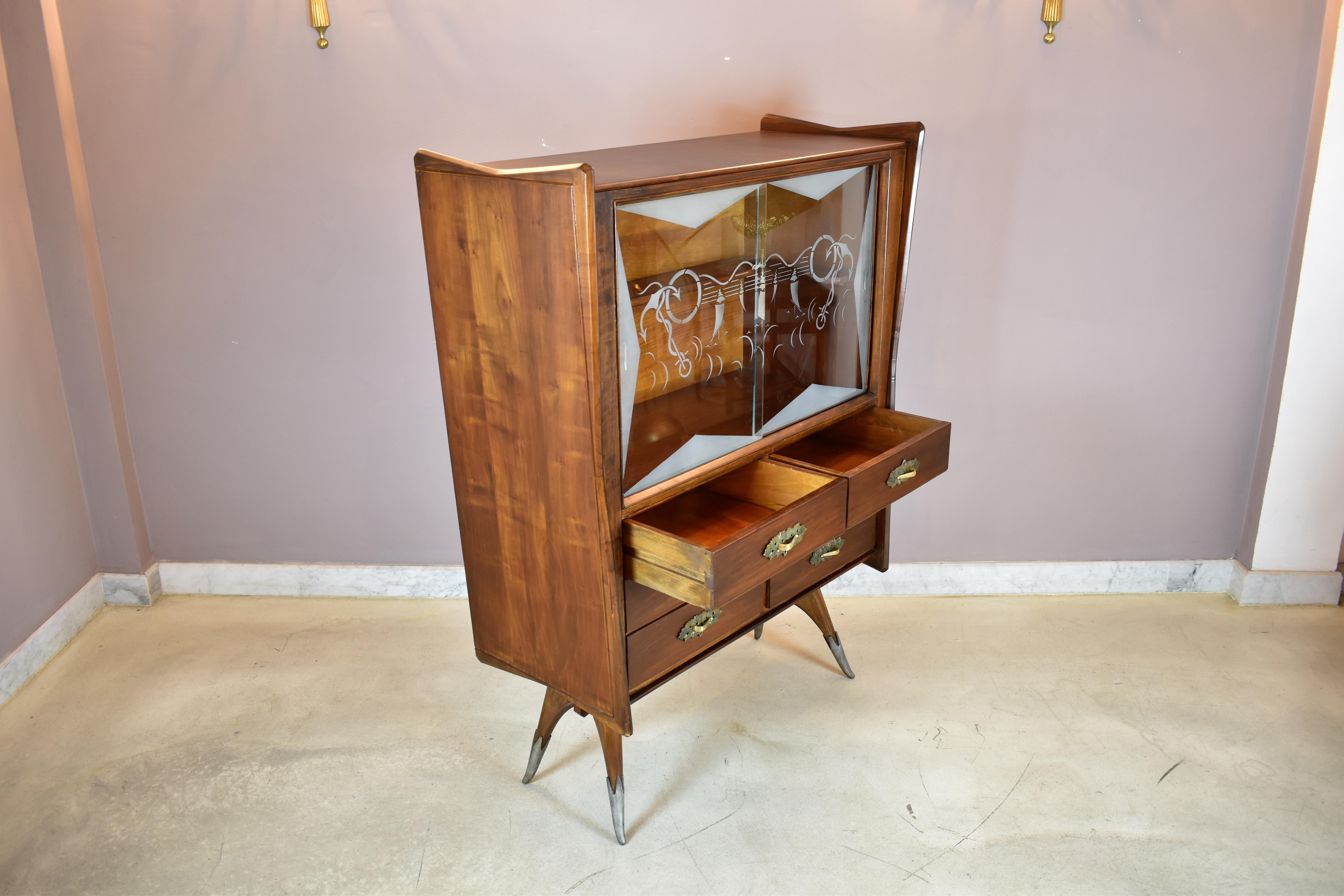 Metal Vintage Mid-Century Modern Glass-Frosted Cabinet, Italy, 1950s For Sale