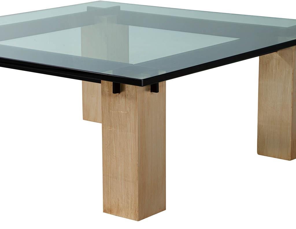 Table basse vintage à plateau de verre The Moderns en vente 3